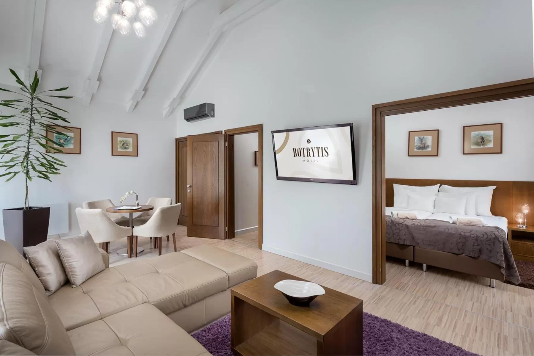 Property building, Bed in Botrytis Borhotel