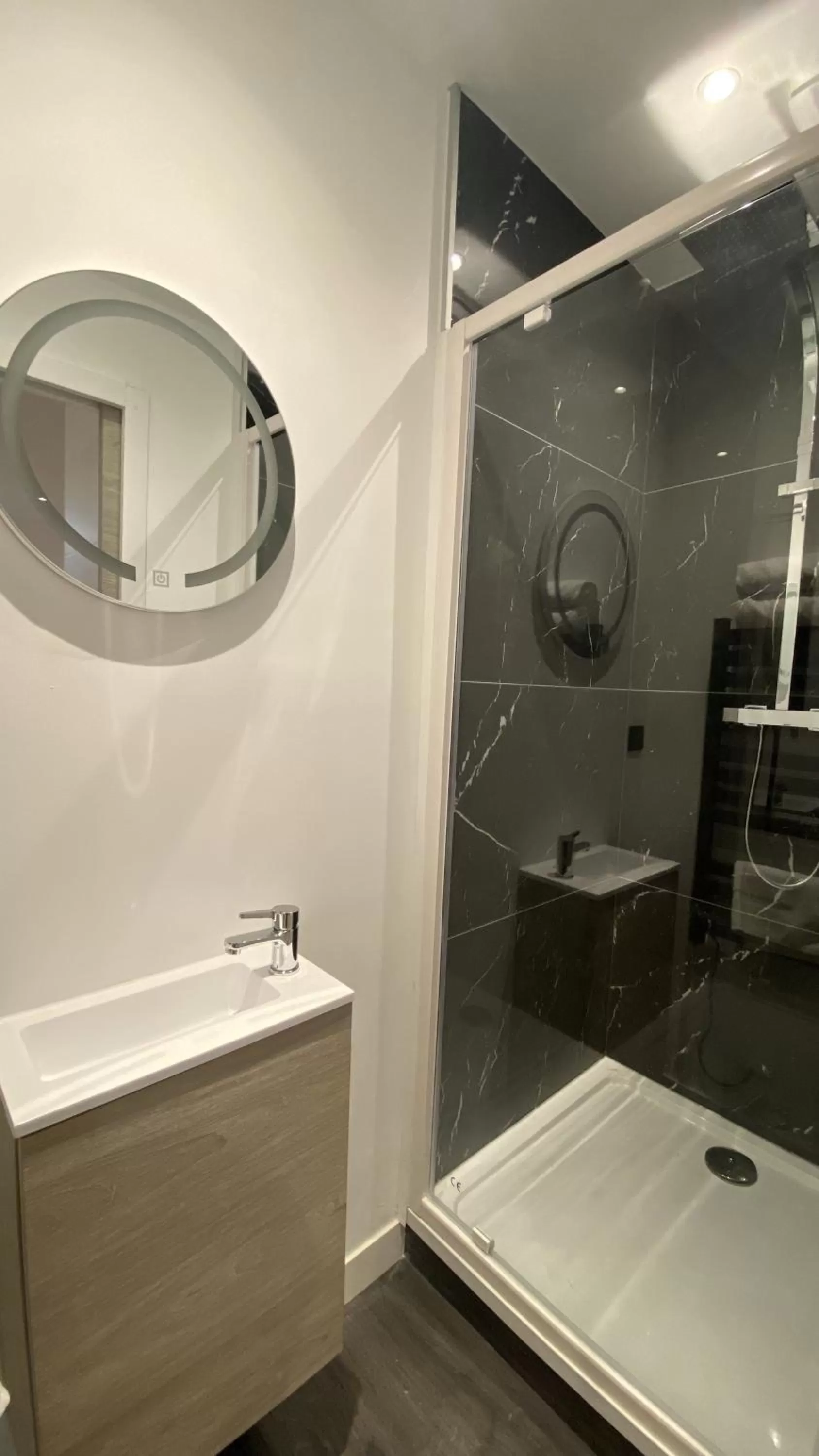 Bathroom in Le Bras d'or Apparts et Spa