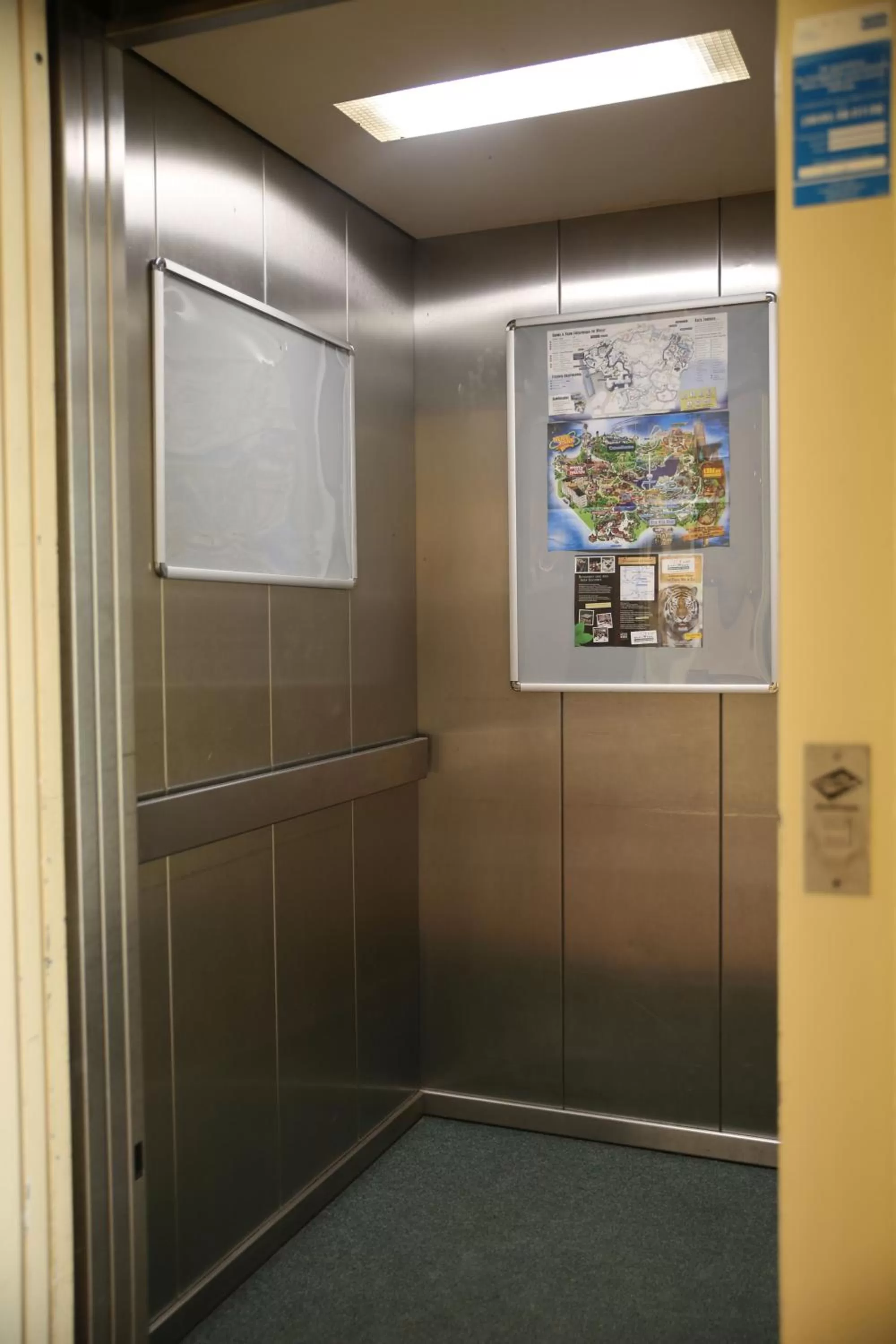 Decorative detail in Confour Hotel