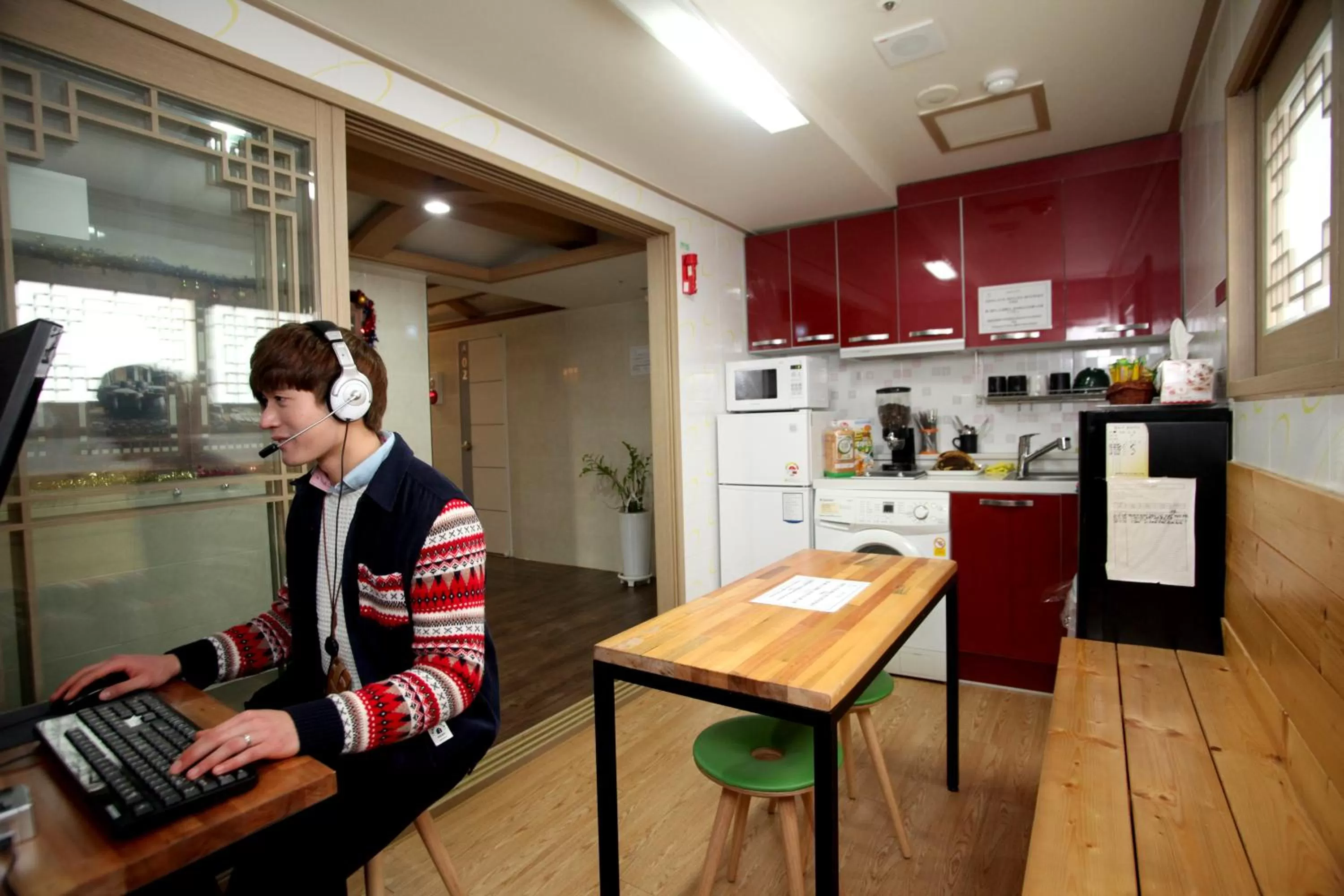 Communal lounge/ TV room, Lobby/Reception in K-POP Residence Myeongdong 1