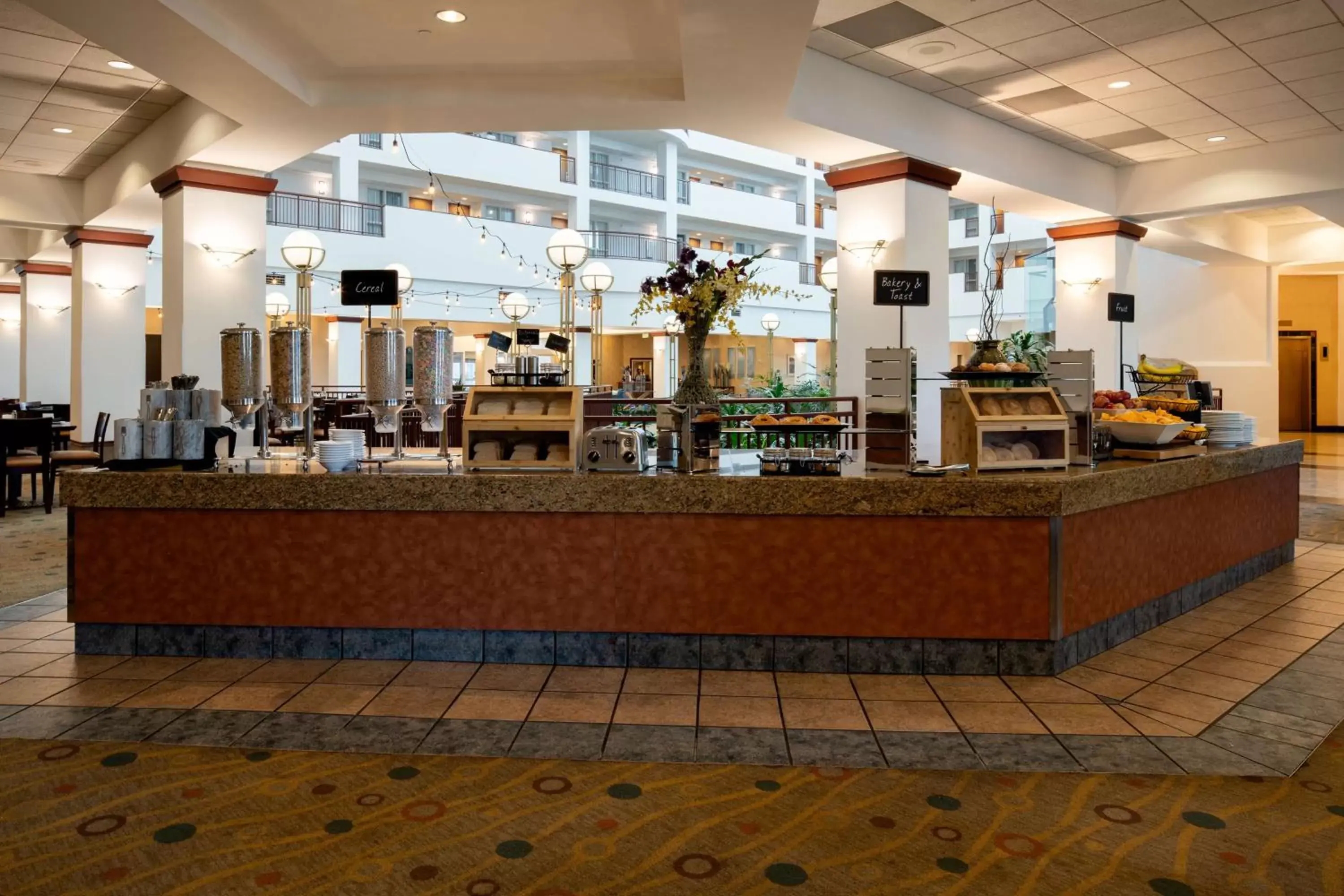 Breakfast in Embassy Suites by Hilton Portland Airport