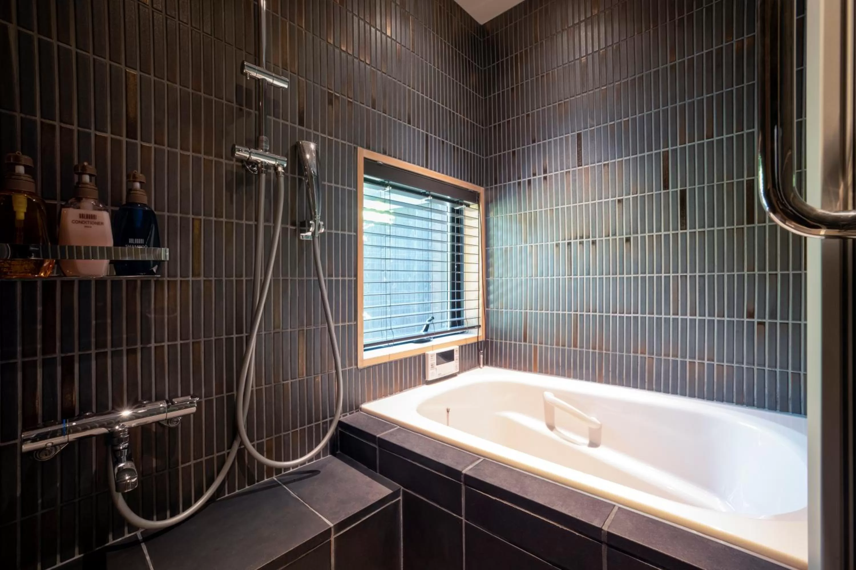 Bathroom in Rinn Machiya Kuon