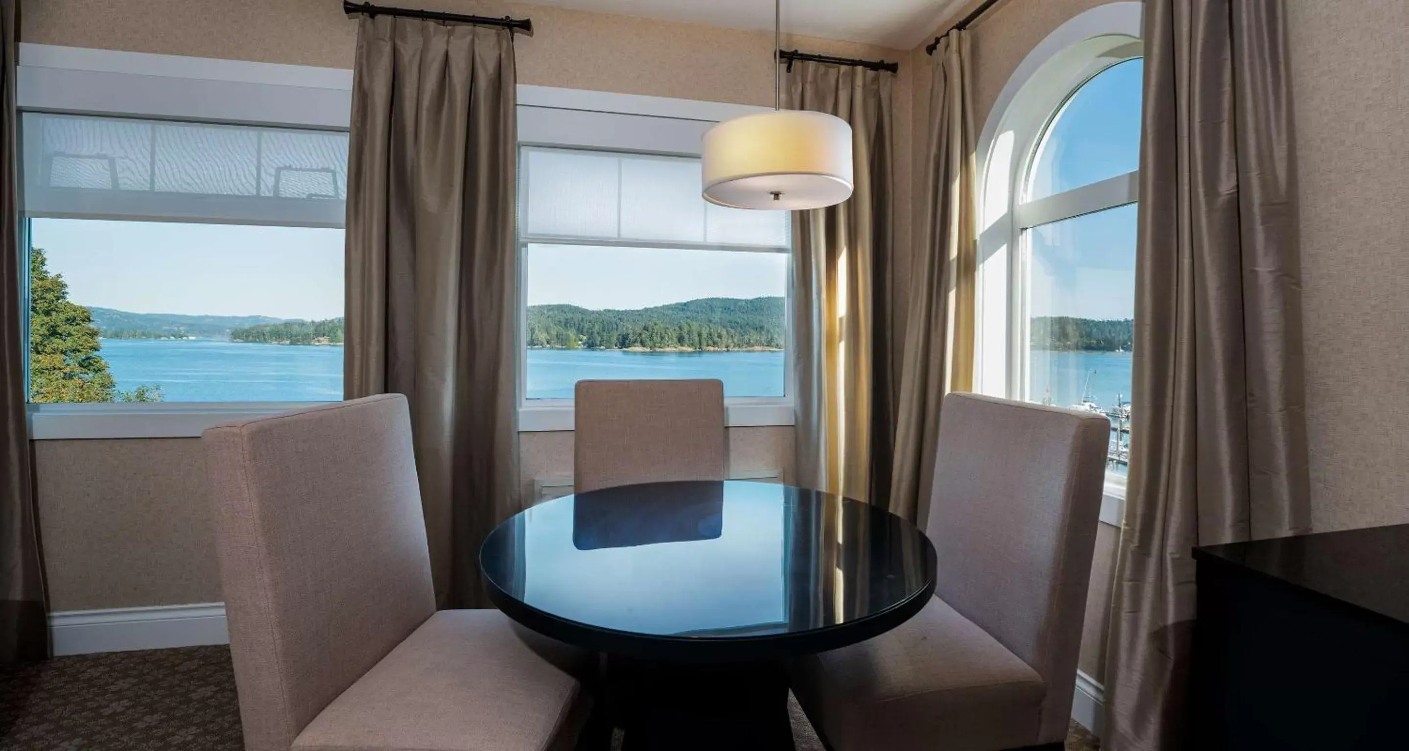 Bedroom in Prestige Oceanfront Resort, WorldHotels Luxury