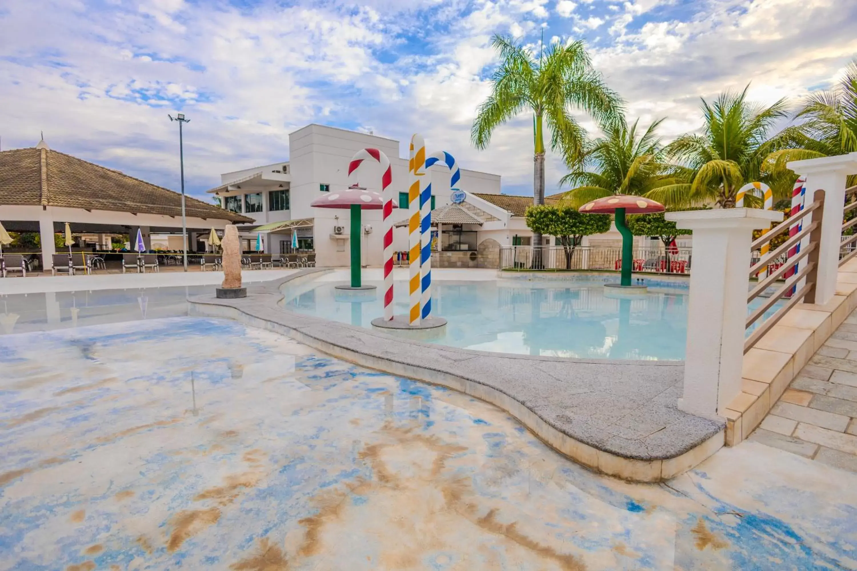 Swimming pool in LACQUA DIROMA III - BVTUR