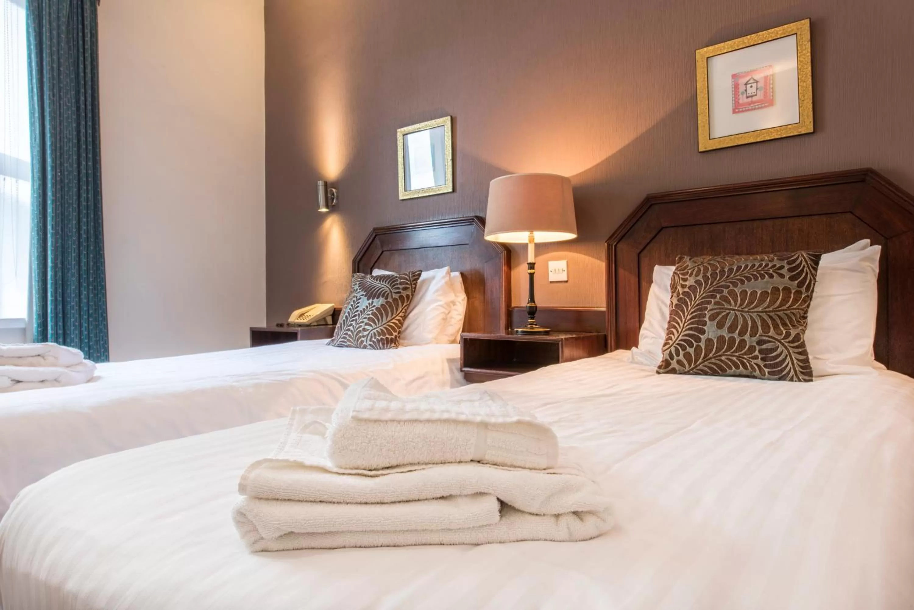 Bedroom in The Imperial Crown Hotel