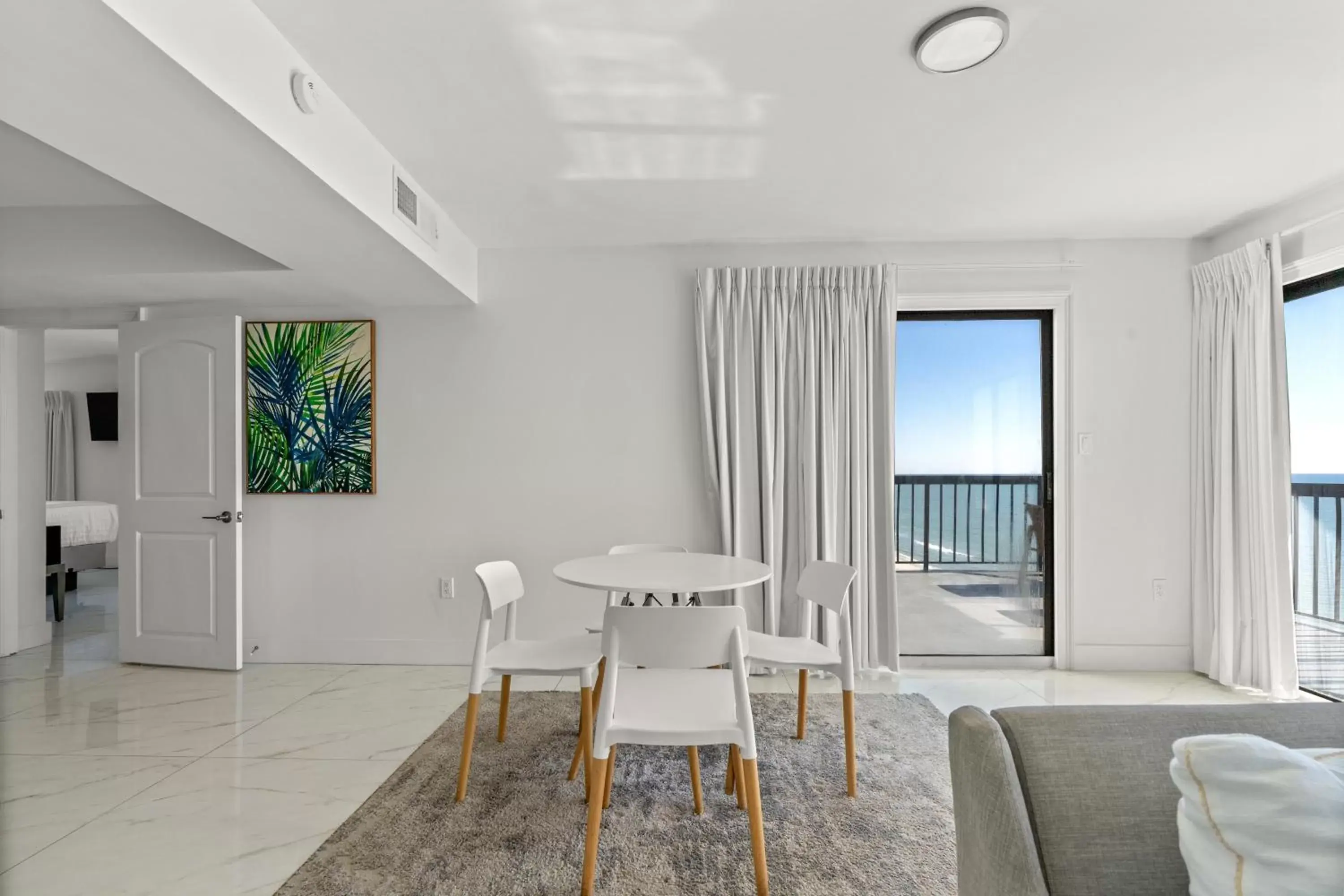 Balcony/Terrace, Seating Area in Grande Beach