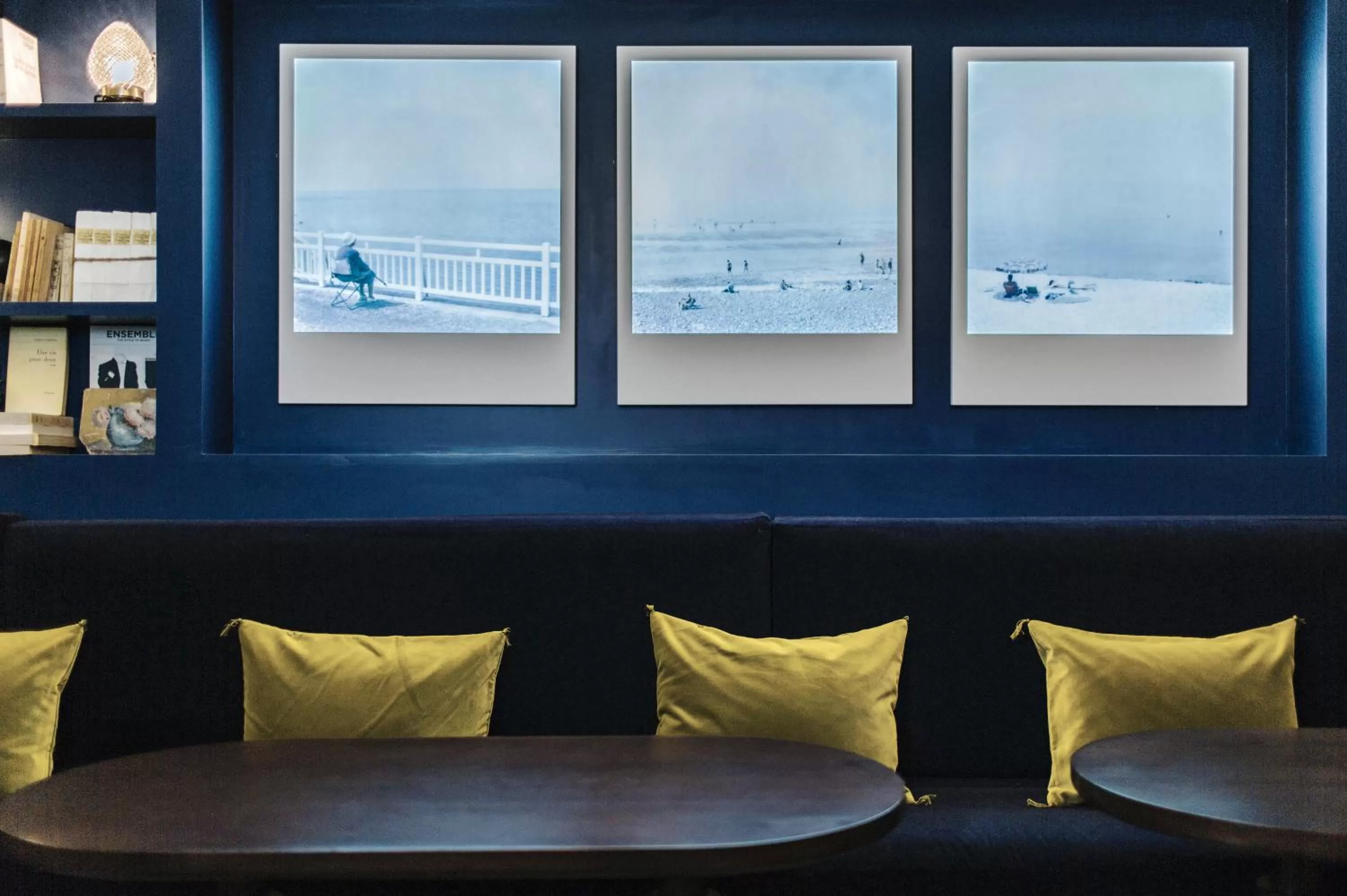 Buffet breakfast in Handsome Hotel