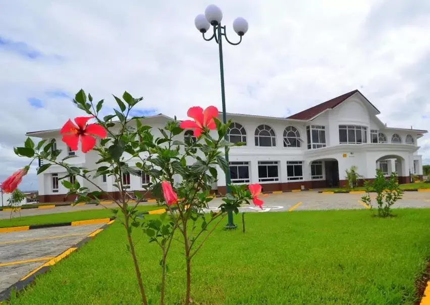 Property Building in Greenpark Sundowner