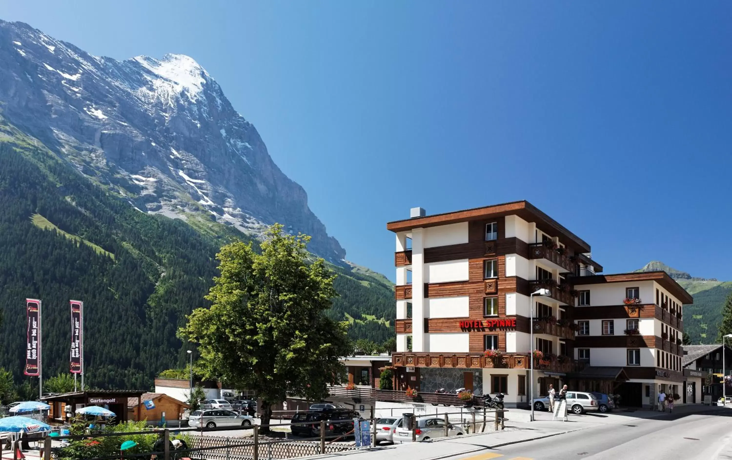 Facade/entrance, Property Building in Hotel Spinne Grindelwald