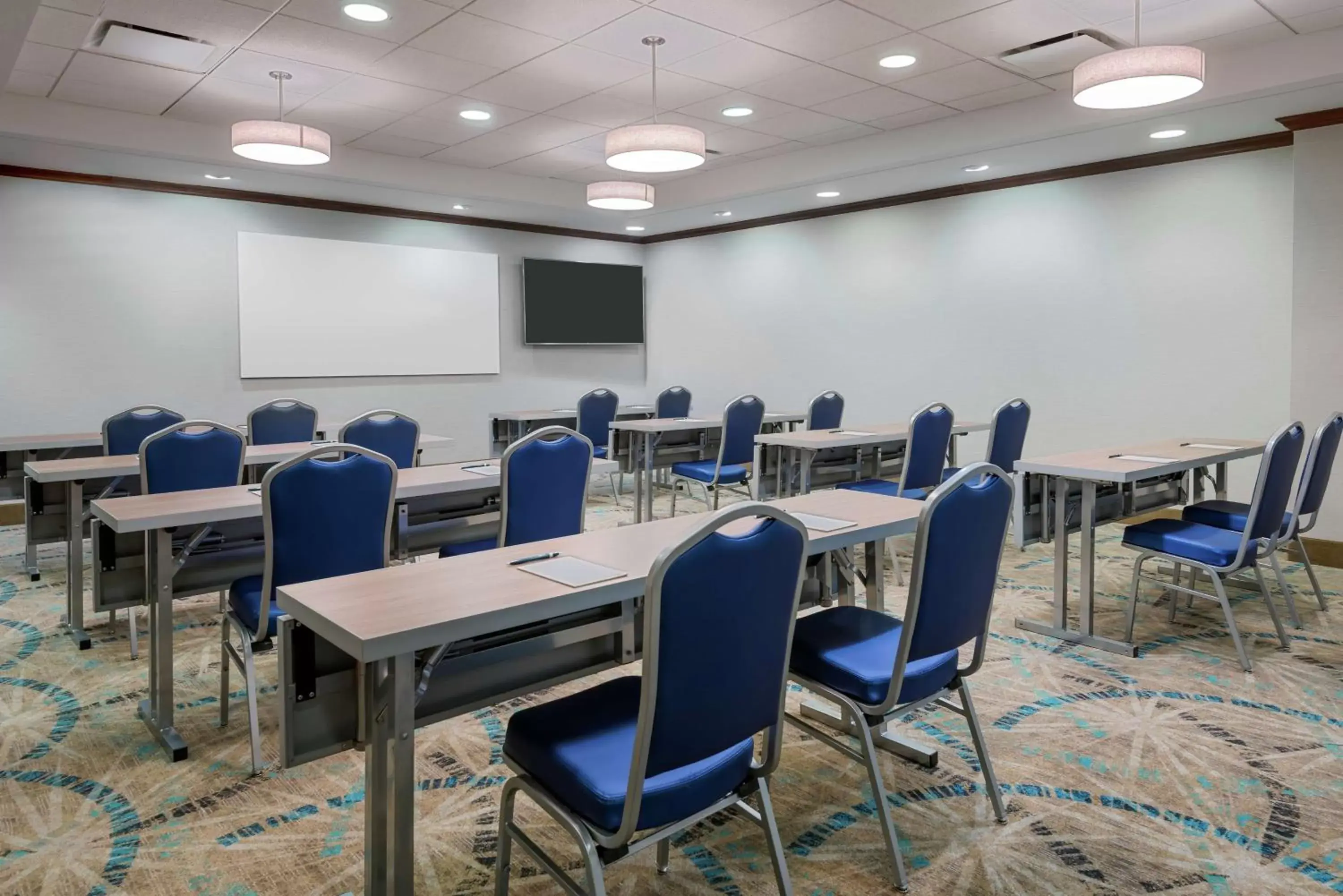 Meeting/conference room in Homewood Suites by Hilton Cleveland-Beachwood