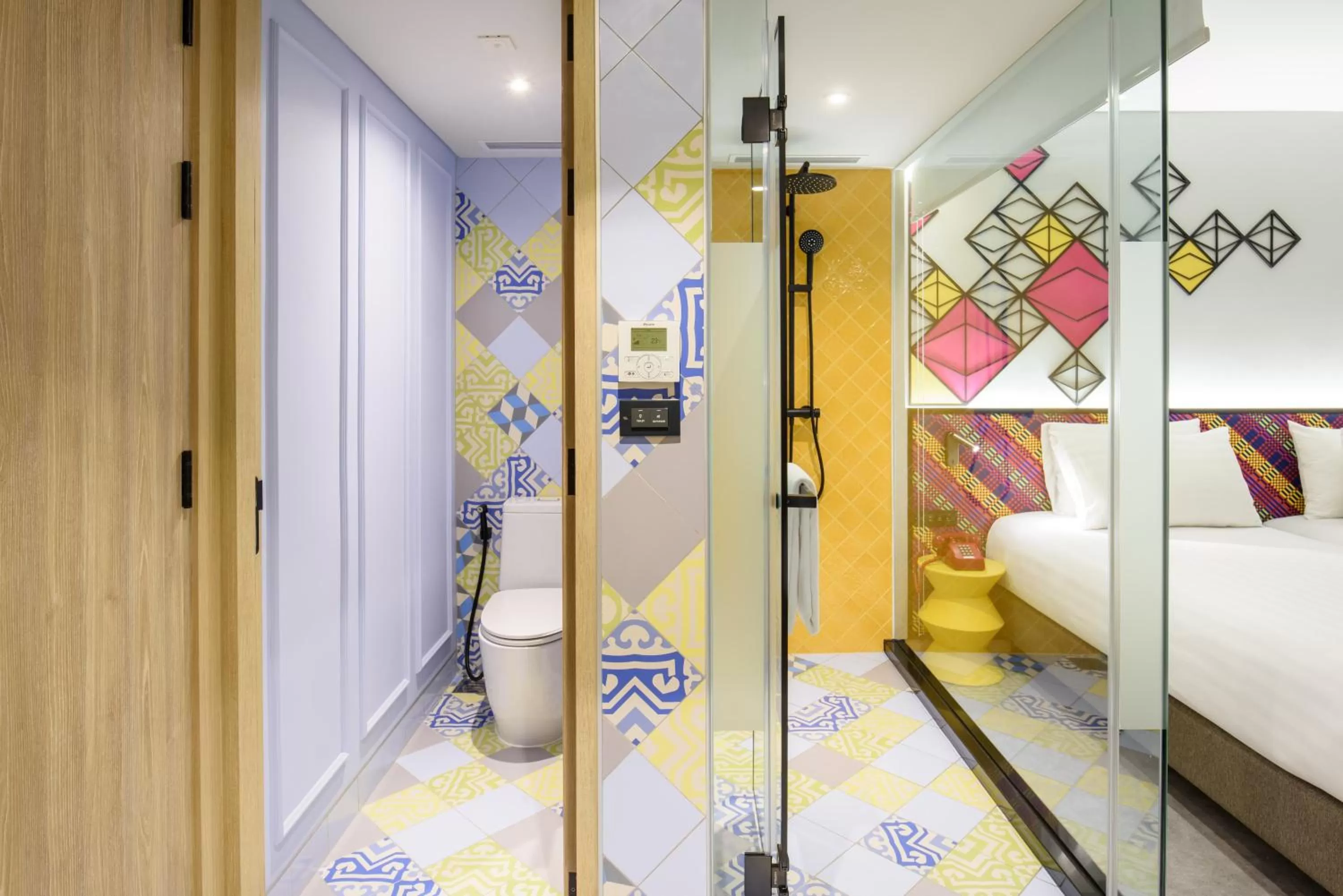 Bathroom, Bed in ibis Styles Bangkok Silom