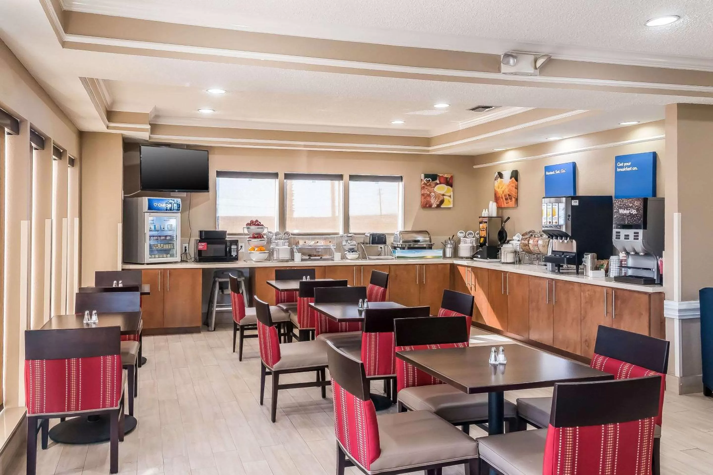 Restaurant/places to eat in Comfort Inn near Frost Bank Center