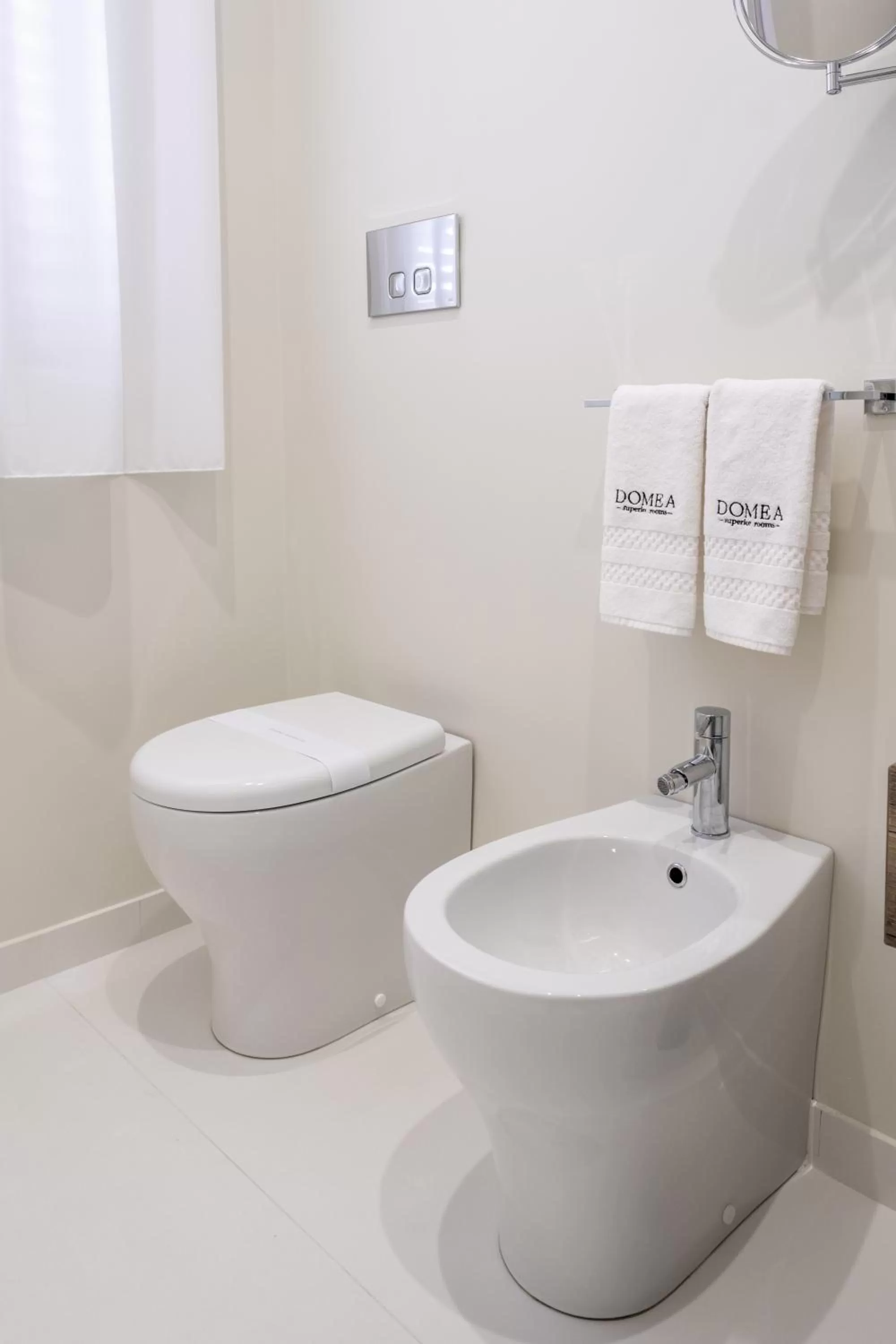 Toilet, Bathroom in Domea Superior Rooms Bed and Breakfast