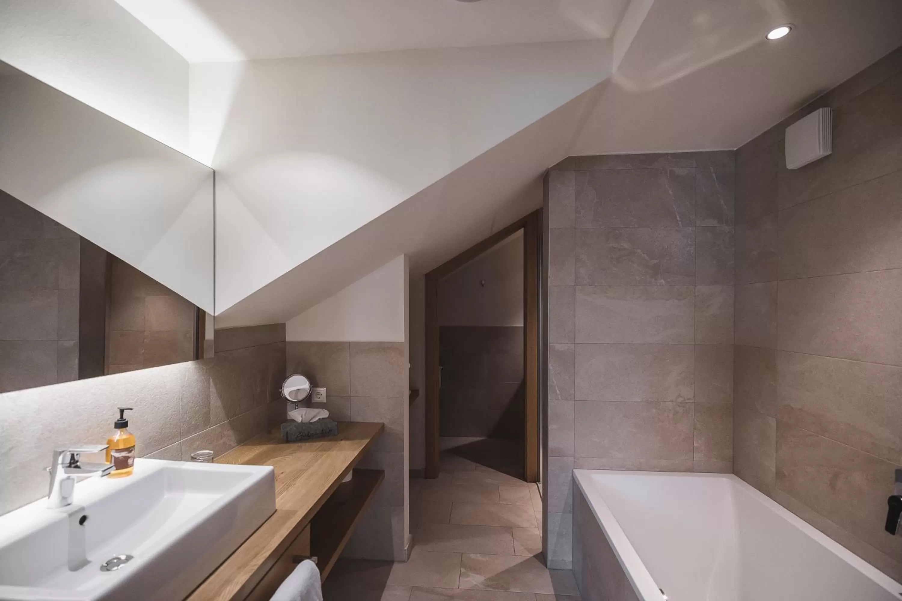 Bathroom in Autentis