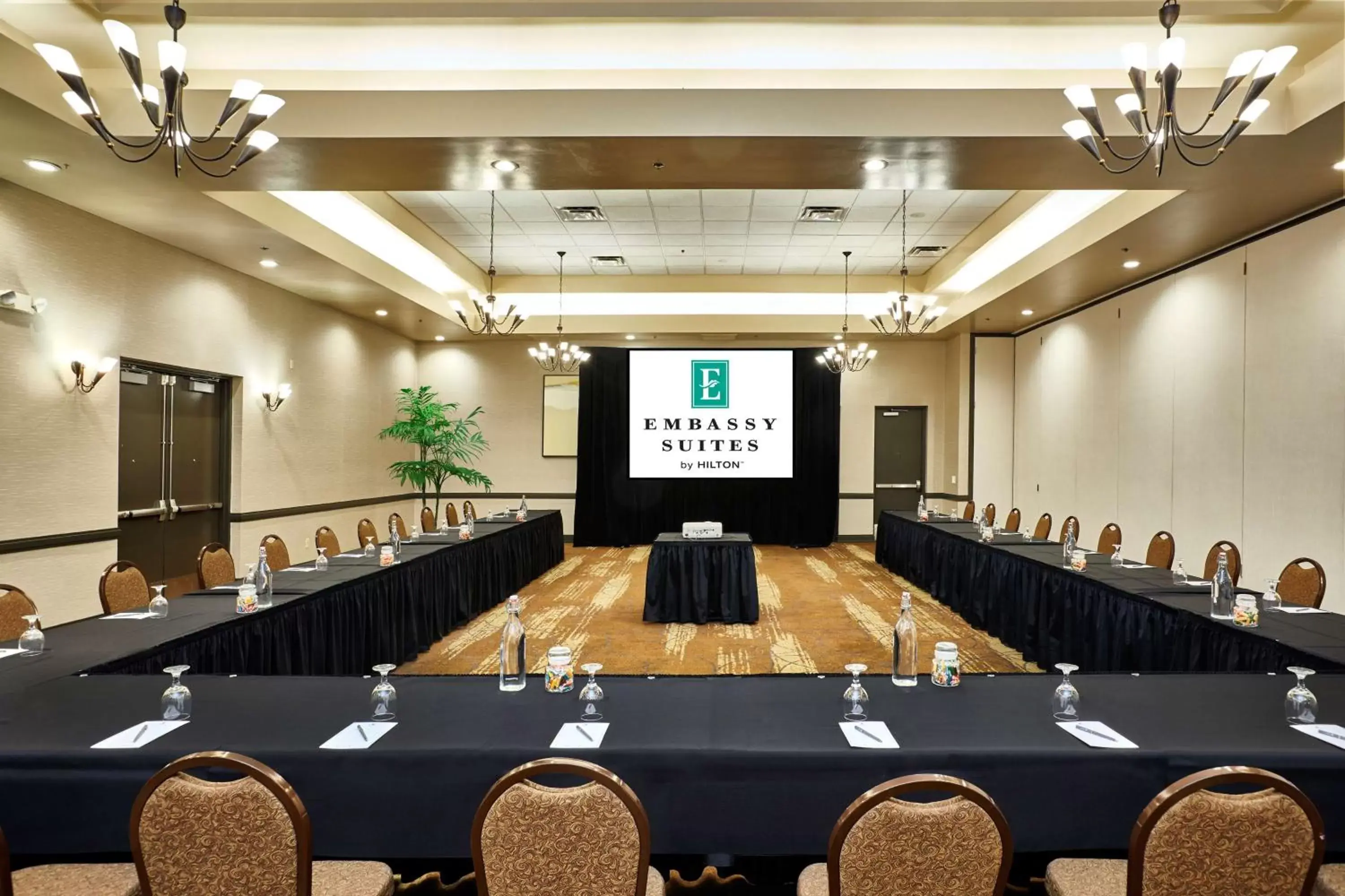 Meeting/conference room in Embassy Suites by Hilton Phoenix Scottsdale