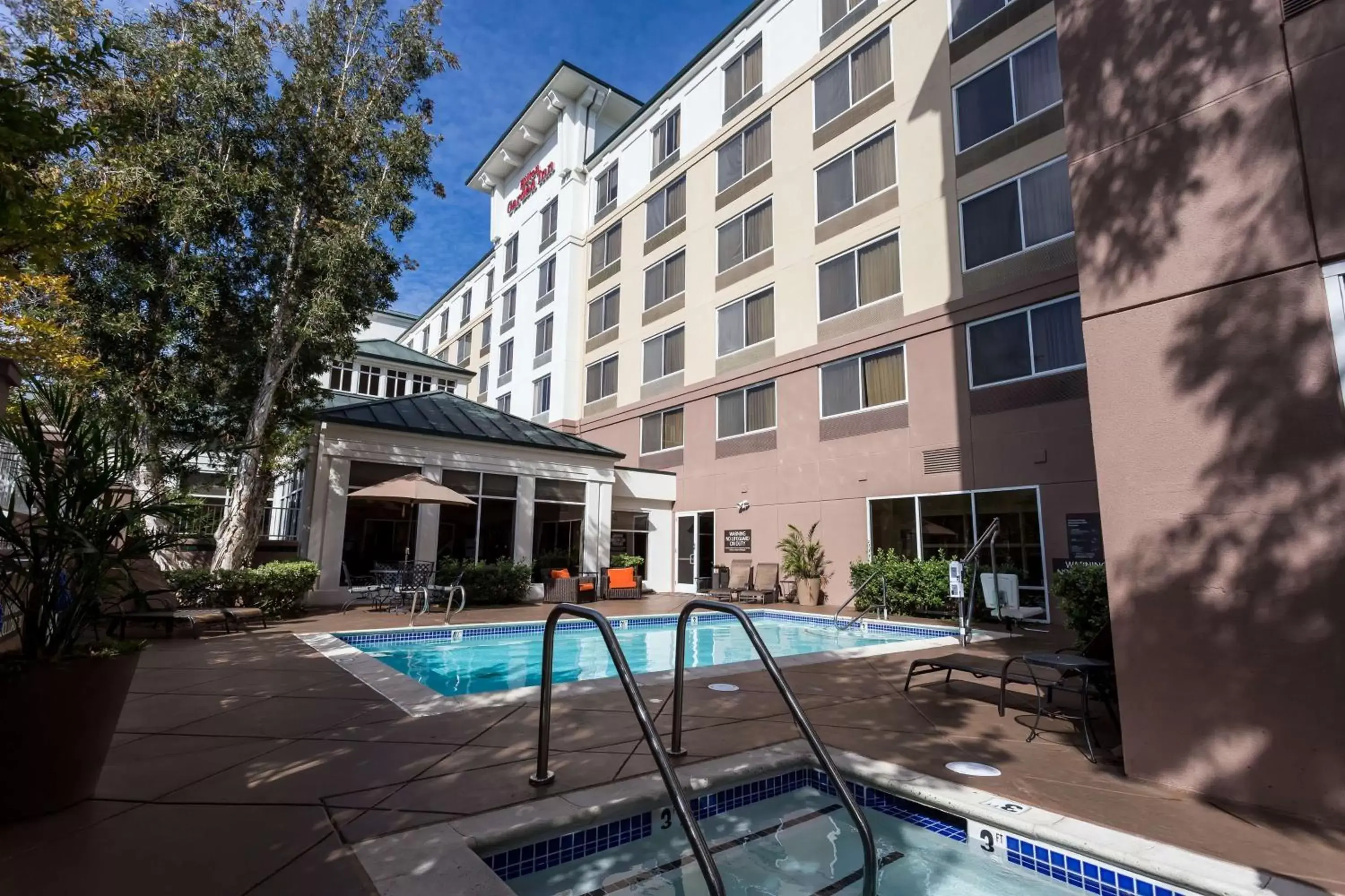 Pool view, Property Building in Hilton Garden Inn San Mateo