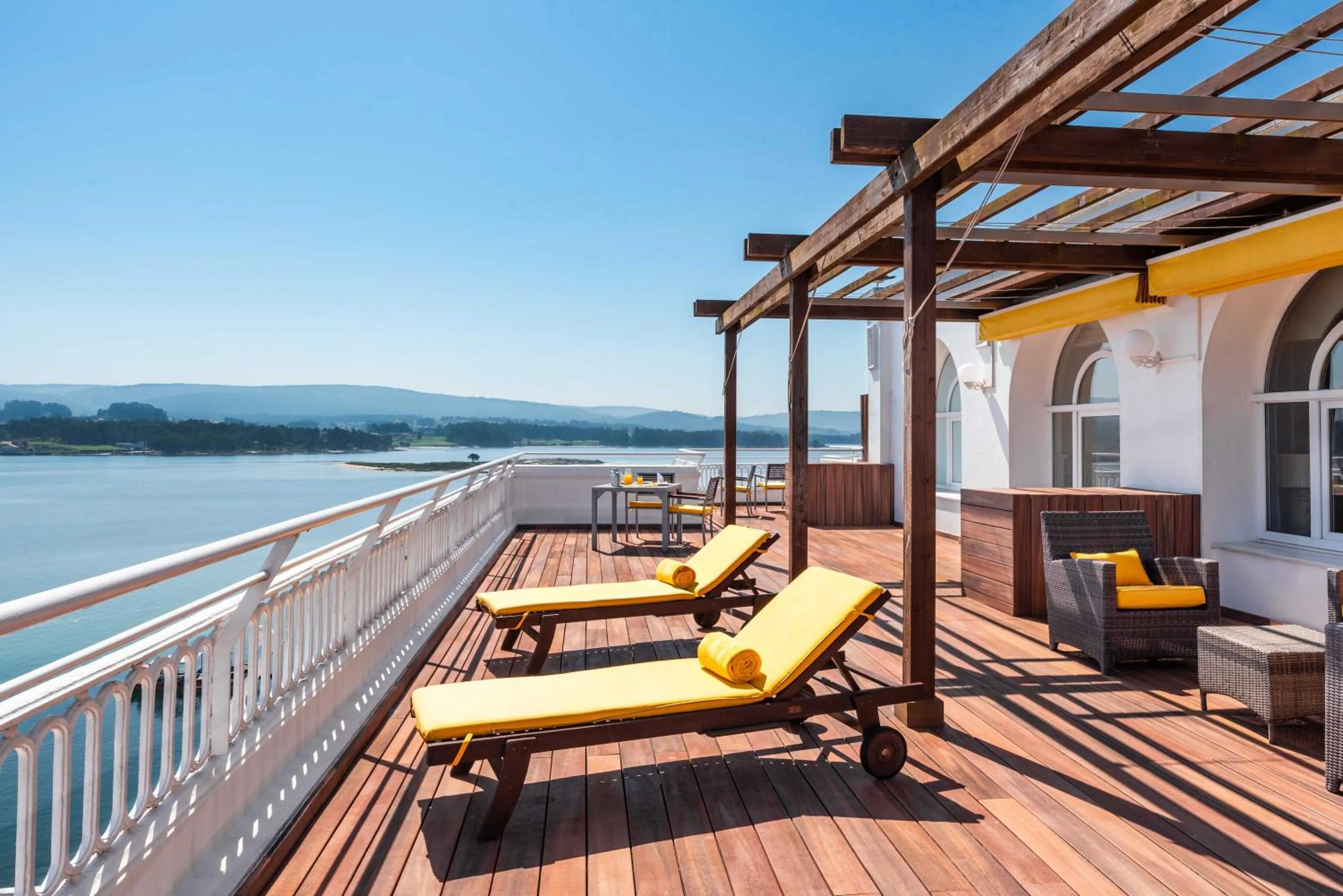 Balcony/Terrace in Eurostars Gran Hotel La Toja