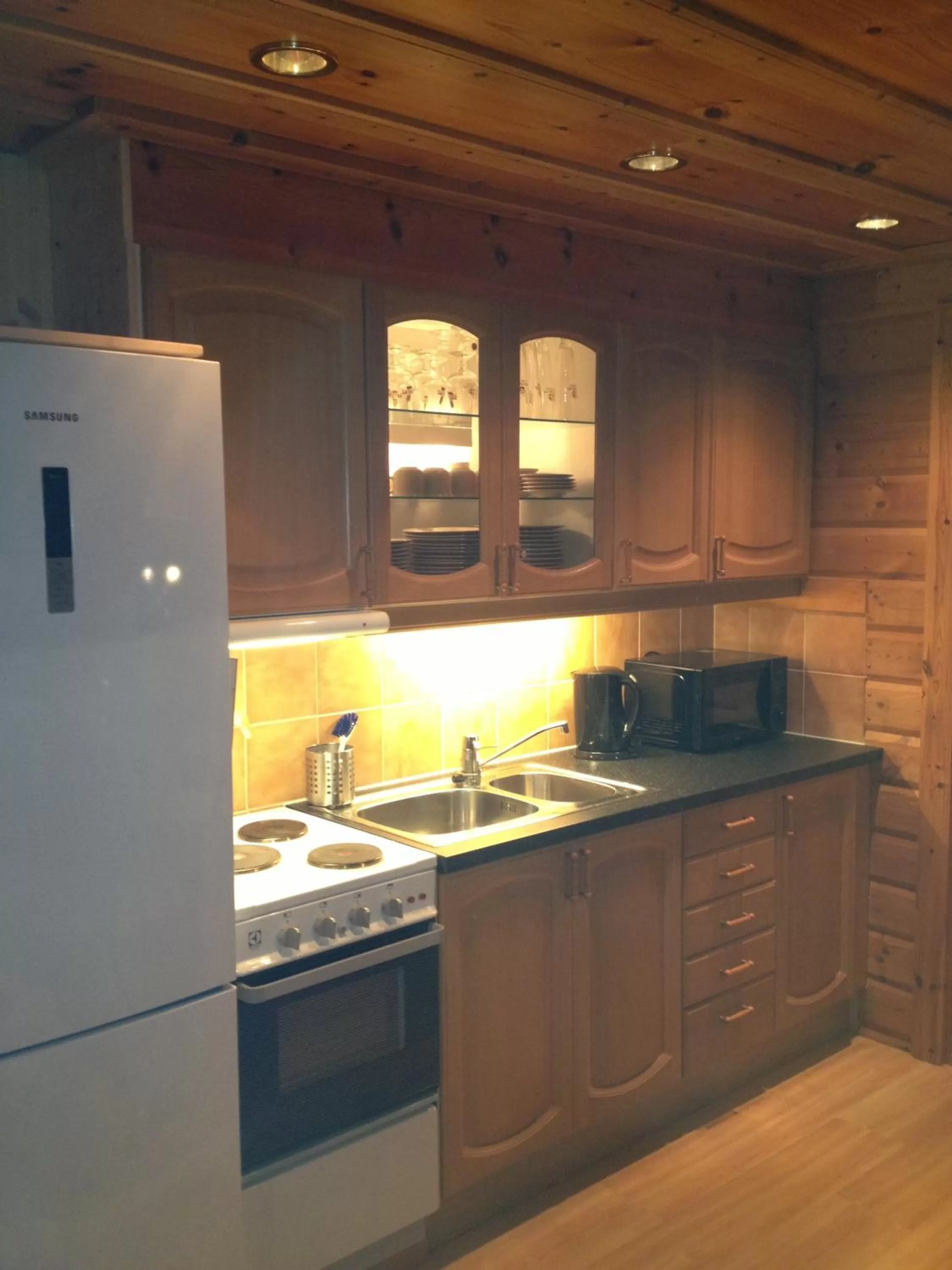 Kitchen or kitchenette in Augustas Bed & Breakfast