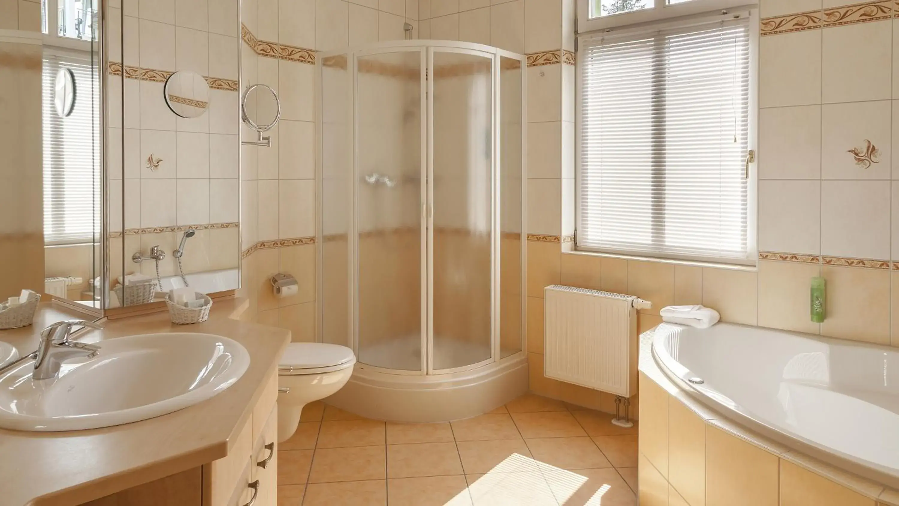 Bathroom in Ostseehotel Villen im Park - ein Rovell Hotel