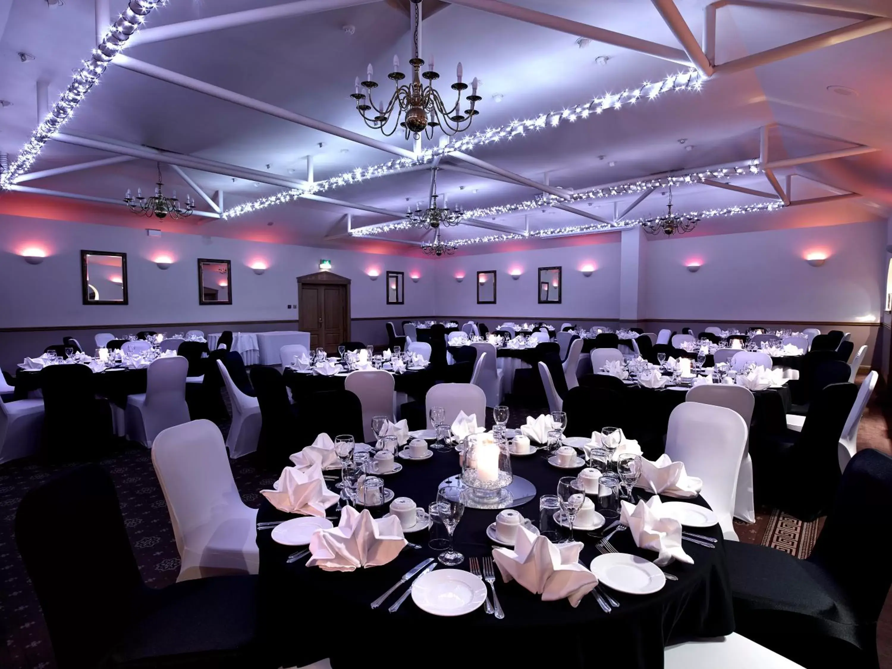 Restaurant/places to eat, Banquet Facilities in The Briar Court Hotel