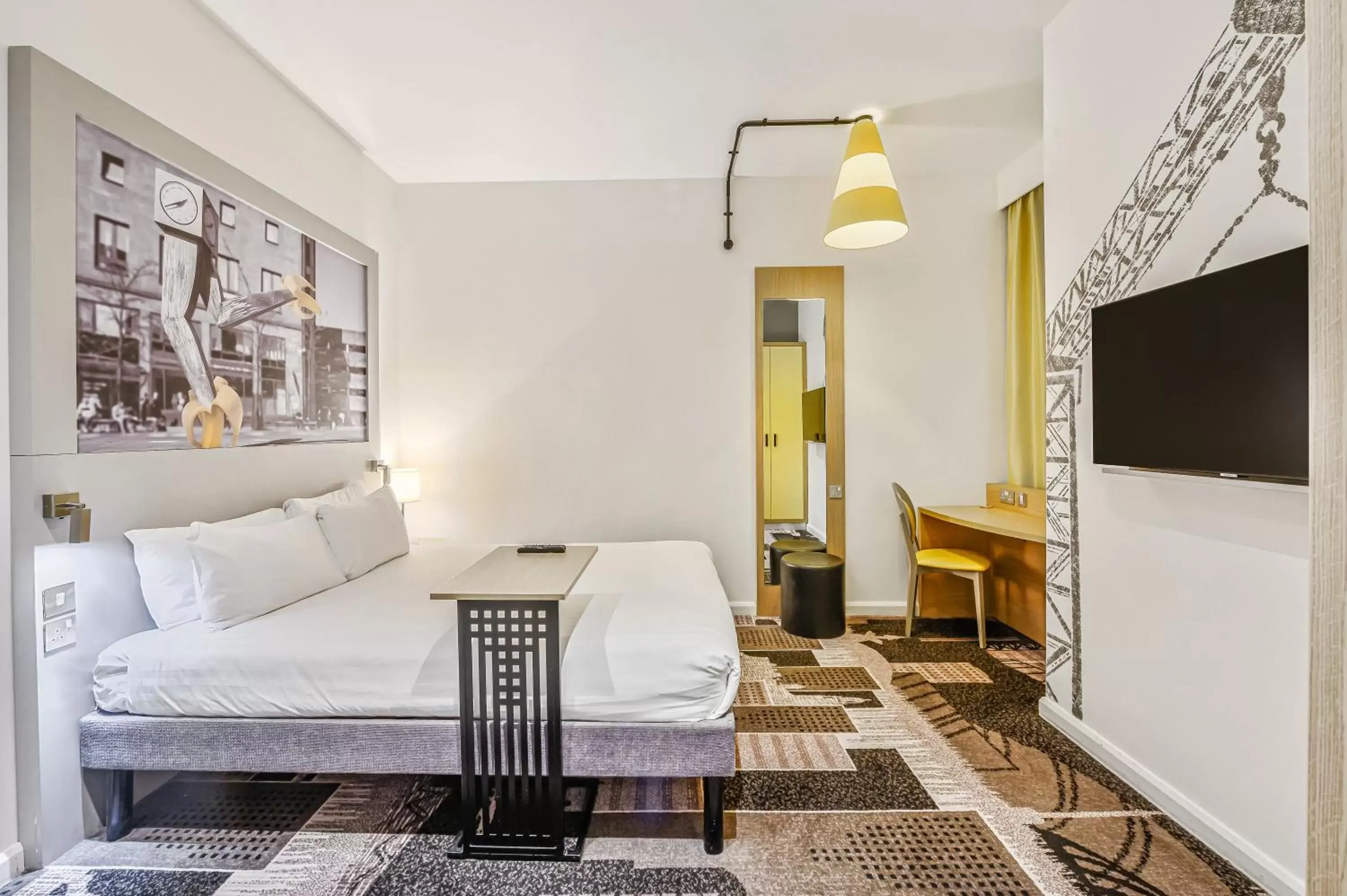 Bedroom, Seating Area in ibis Styles Glasgow Centre George Square