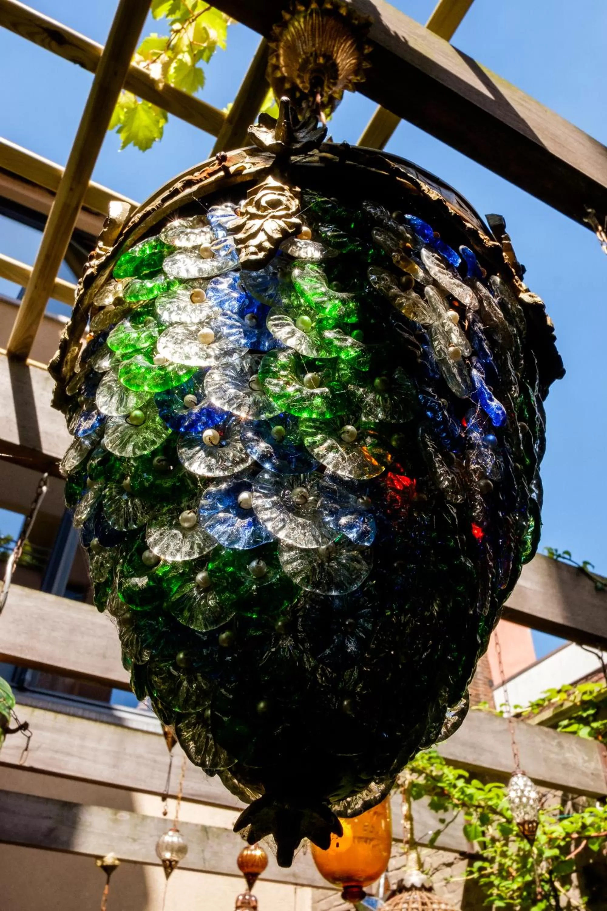 Day in Hotel Diamonds and Pearls