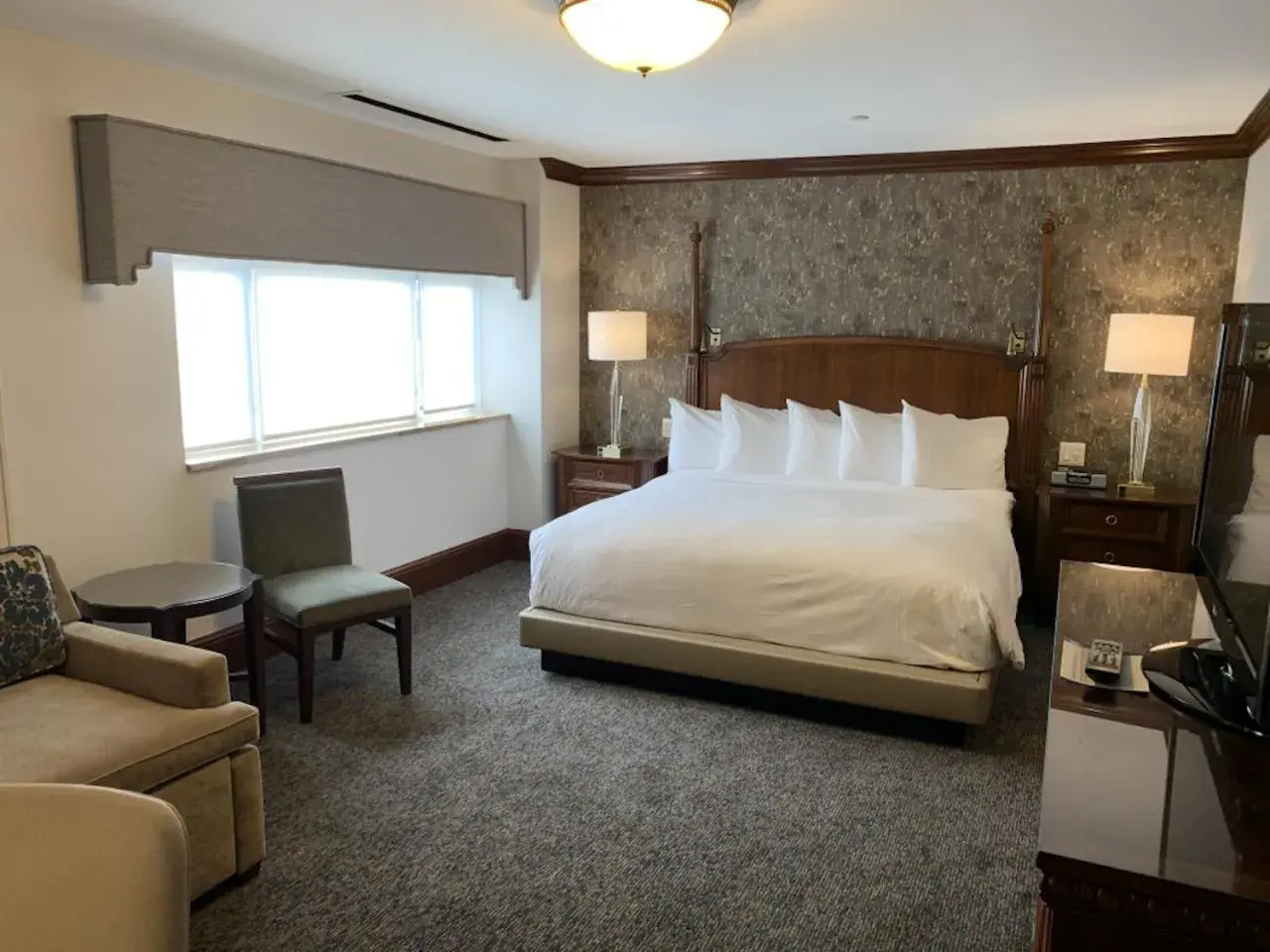 Bed in The Towers at The Kahler Grand Bed in The Towers at The Kahler Grand