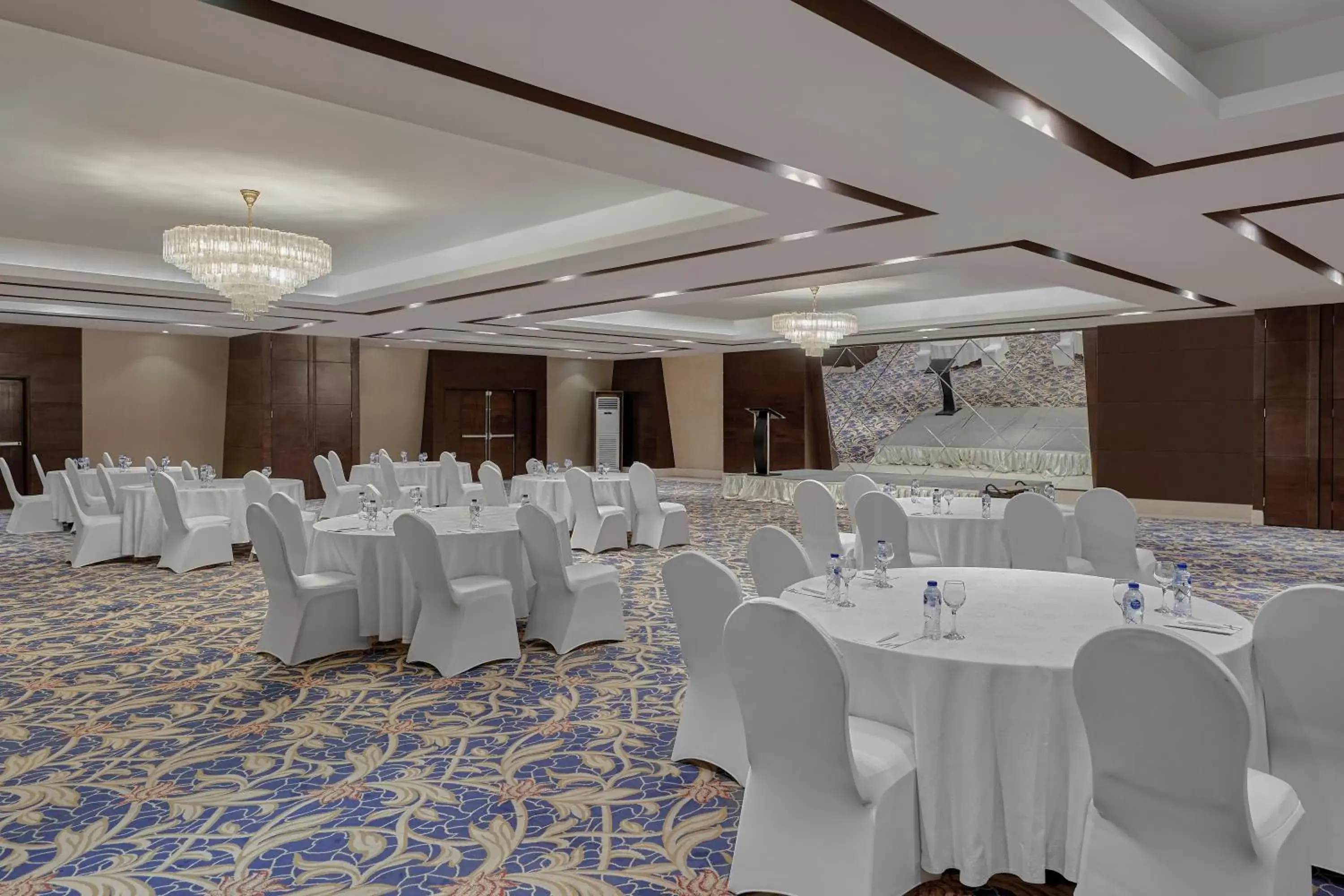Banquet/Function facilities, Banquet Facilities in Holiday Inn Tabuk, an IHG Hotel