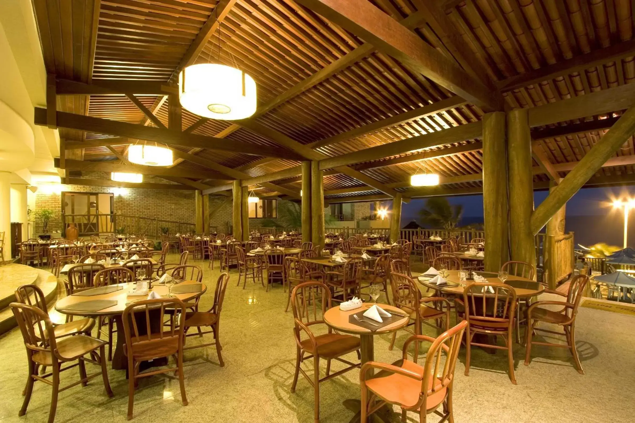 Restaurant/places to eat in Visual Praia Hotel Restaurant/places to eat in Visual Praia Hotel
