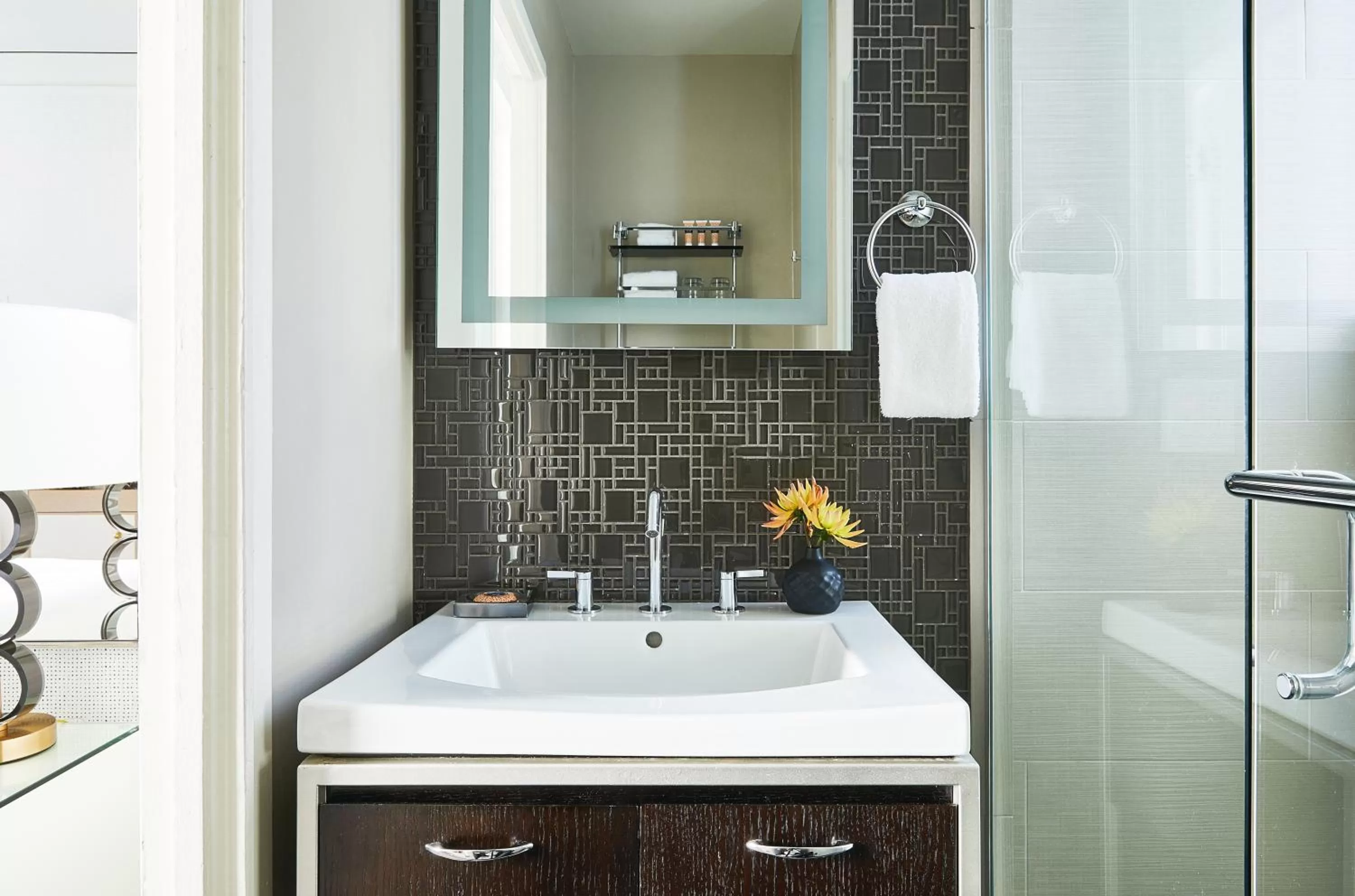 Toilet in Galleria Park Hotel