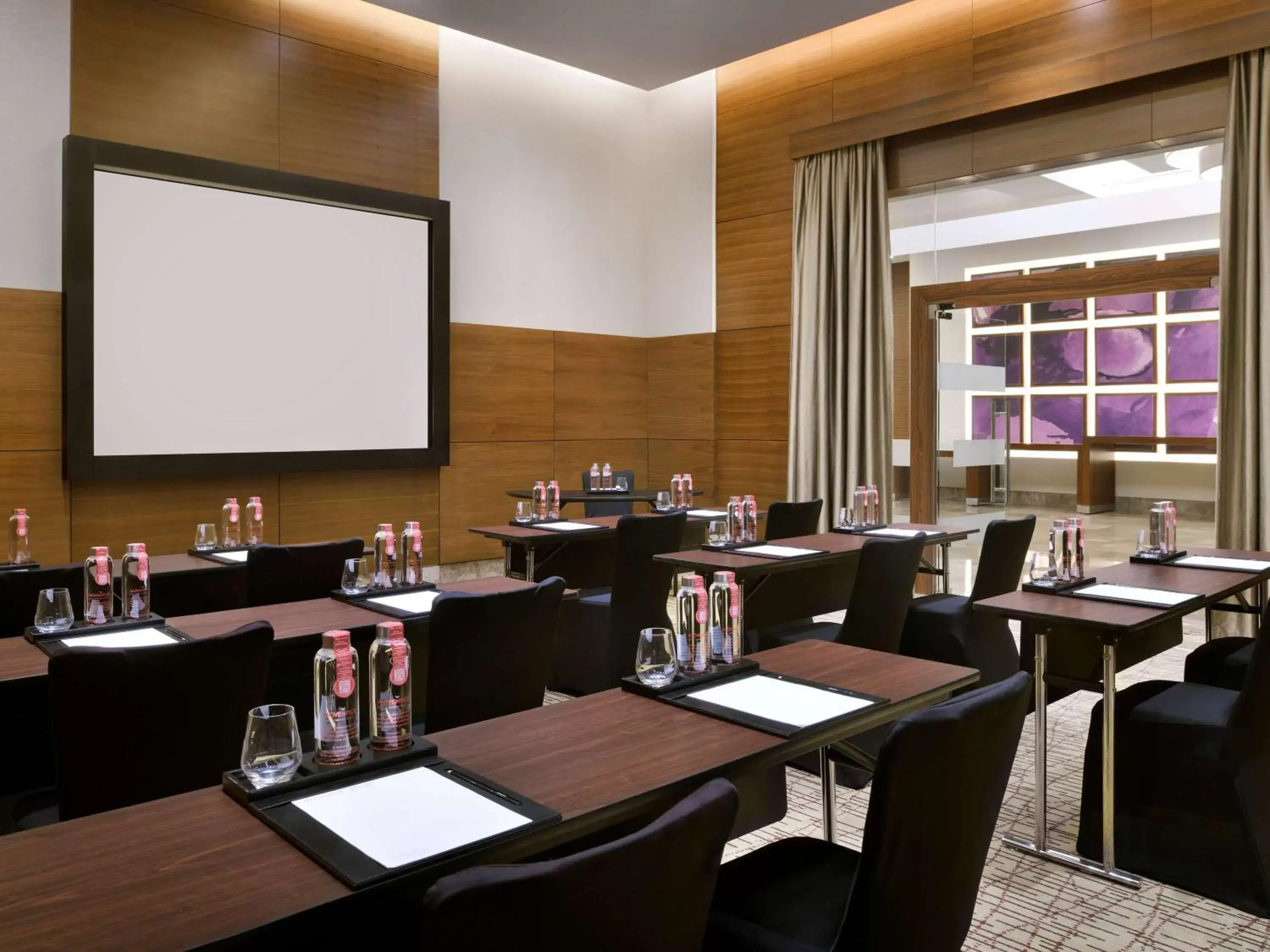 Meeting/conference room in Mövenpick Hotel Jumeirah Beach