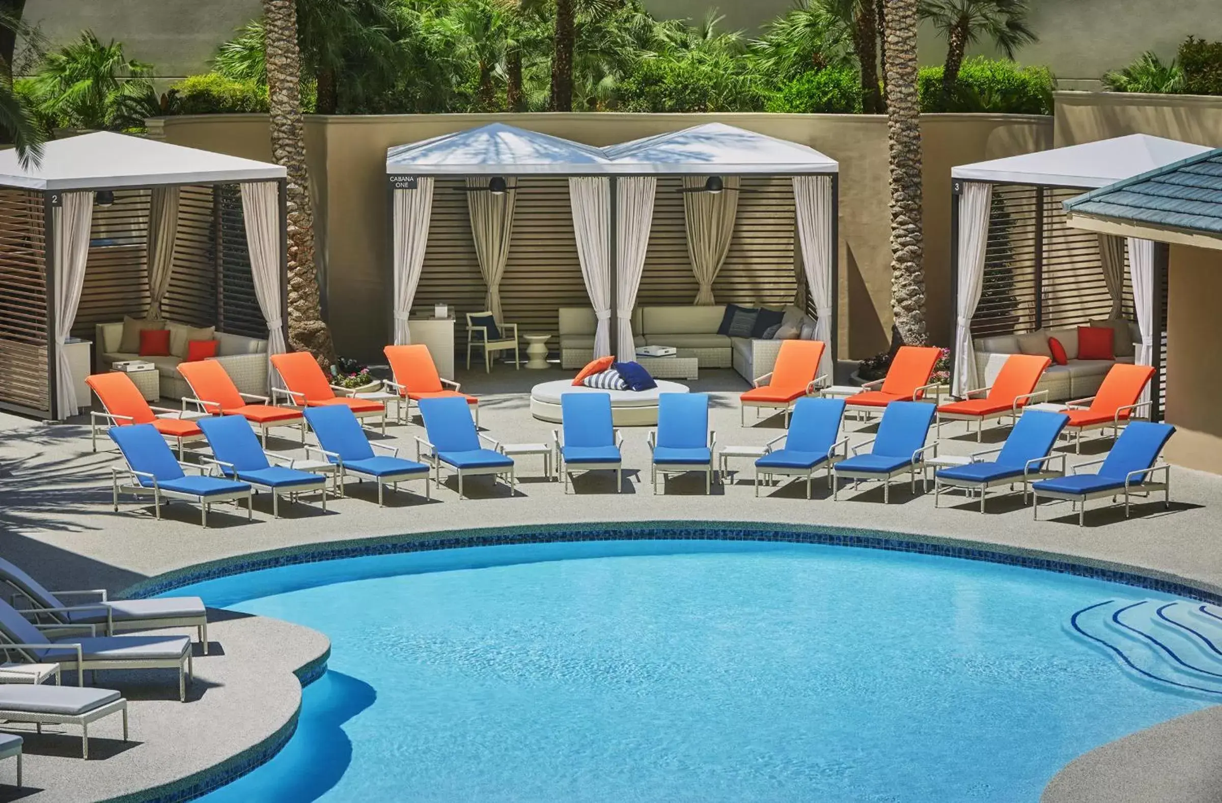 Swimming Pool in Four Seasons Hotel Las Vegas