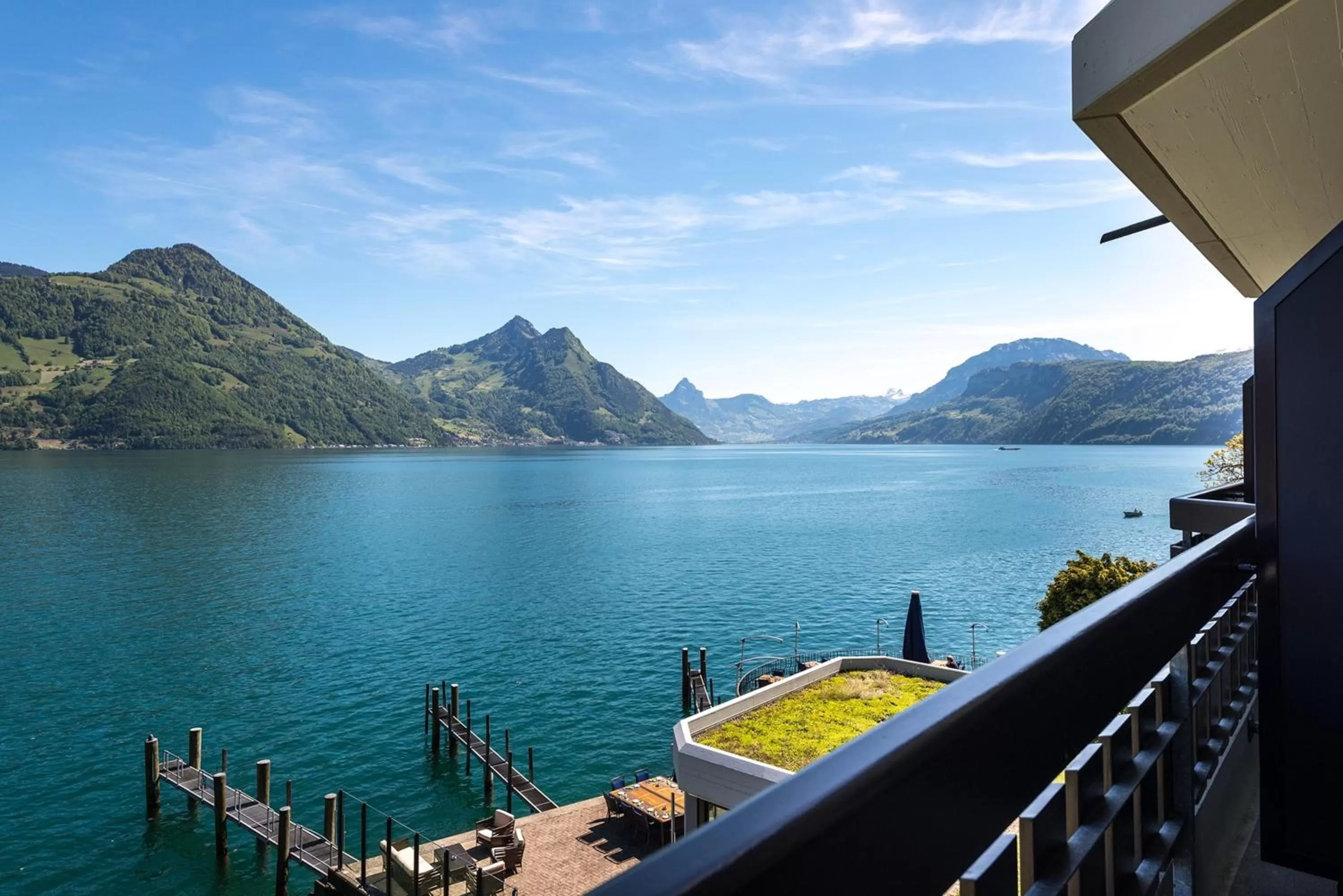 Balcony/Terrace in Hotel Nidwaldnerhof direkt am See