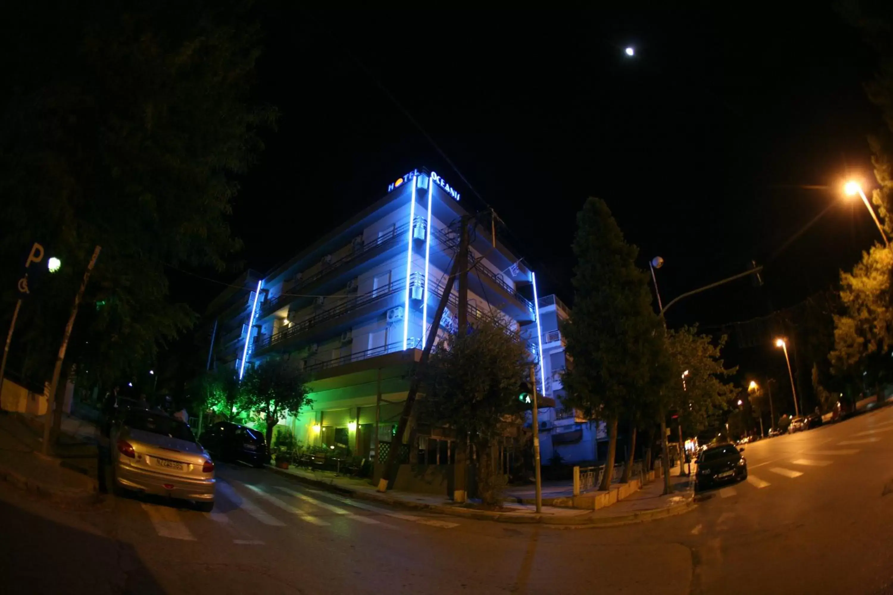 Facade/entrance, Property Building in Oceanis