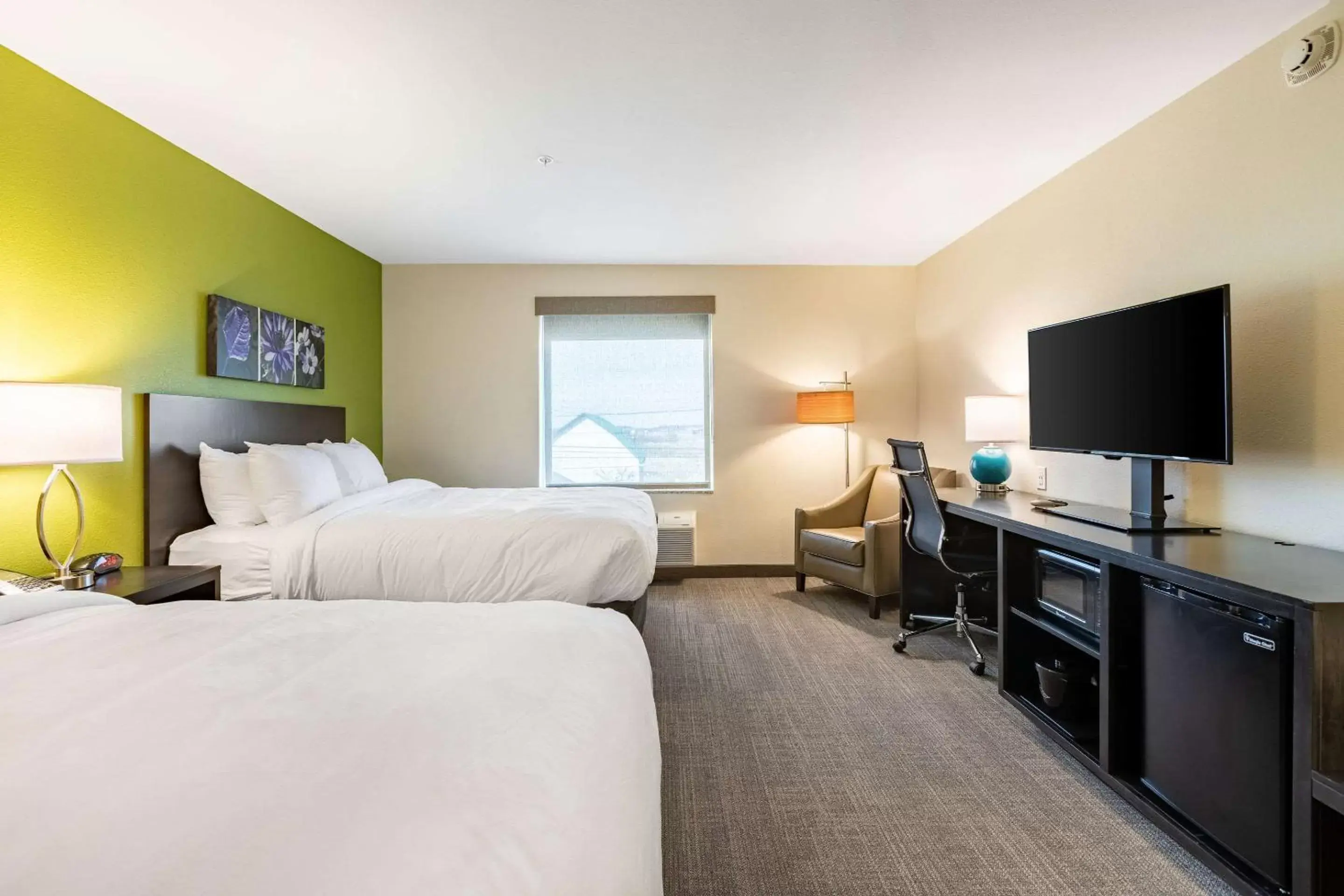 Queen Room with Two Queen Beds - Non-Smoking in Sleep Inn & Suites Mt Hope near Auction & Event Center Queen Room with Two Queen Beds - Non-Smoking in Sleep Inn & Suites Mt Hope near Auction & Event Center