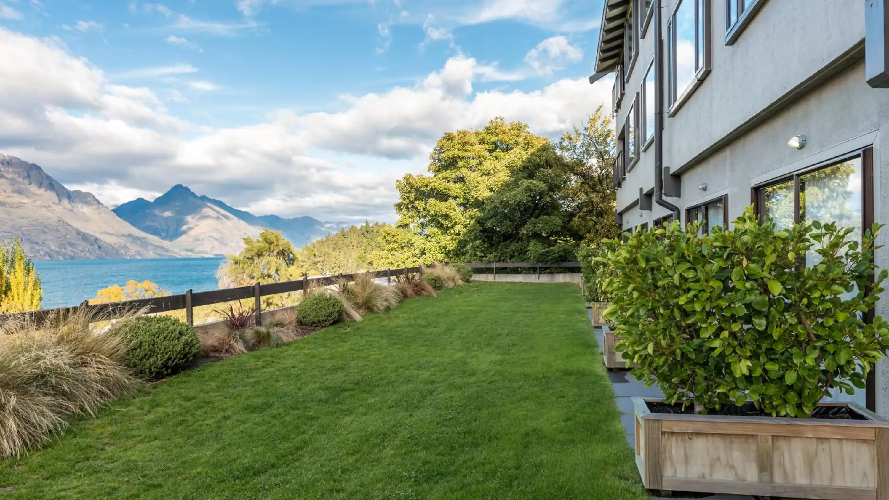 Property building in Copthorne Hotel & Resort Lakefront Queenstown