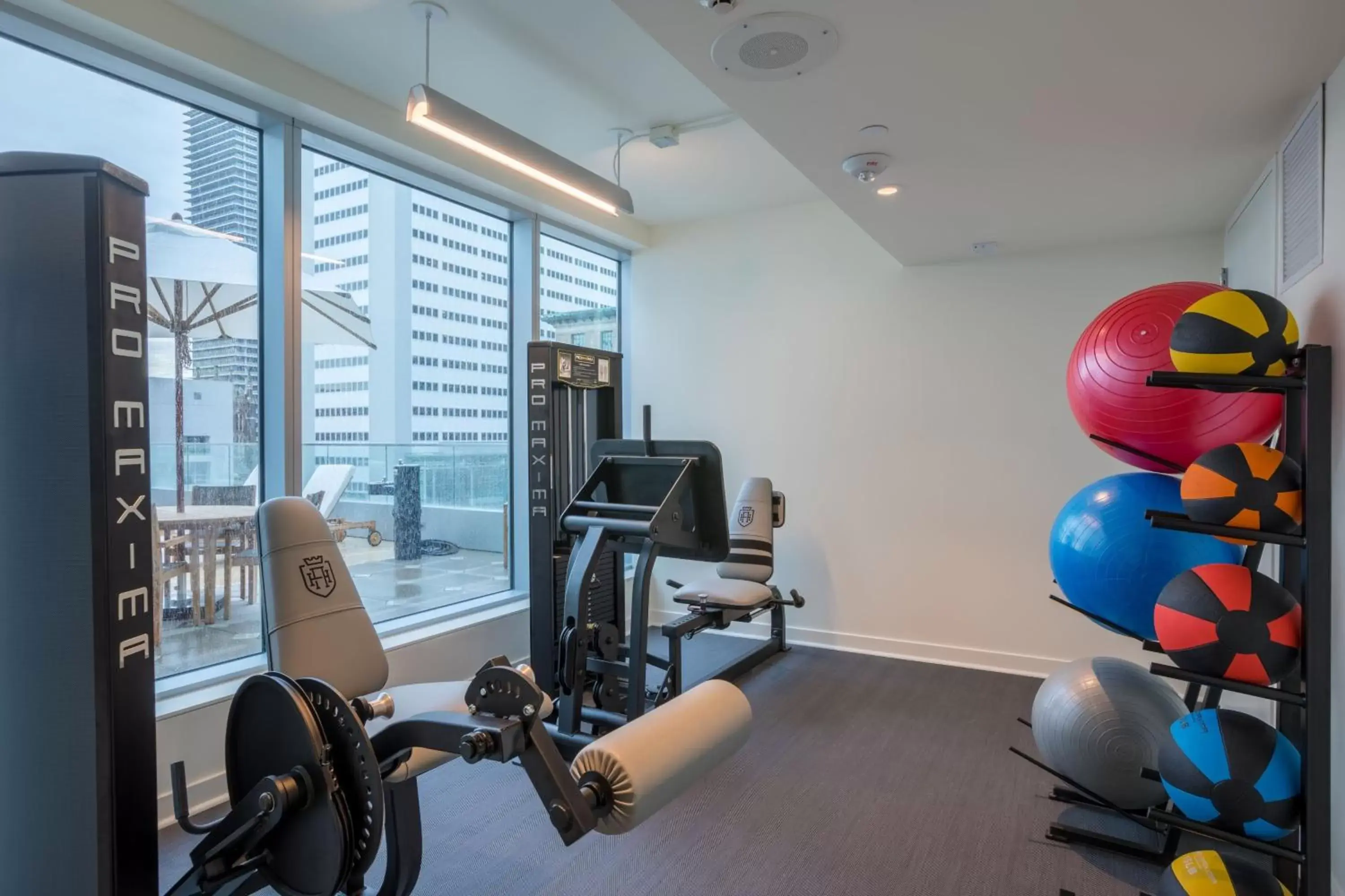 Fitness centre/facilities, Fitness Center/Facilities in The Laura Hotel, Houston Downtown, Autograph Collection