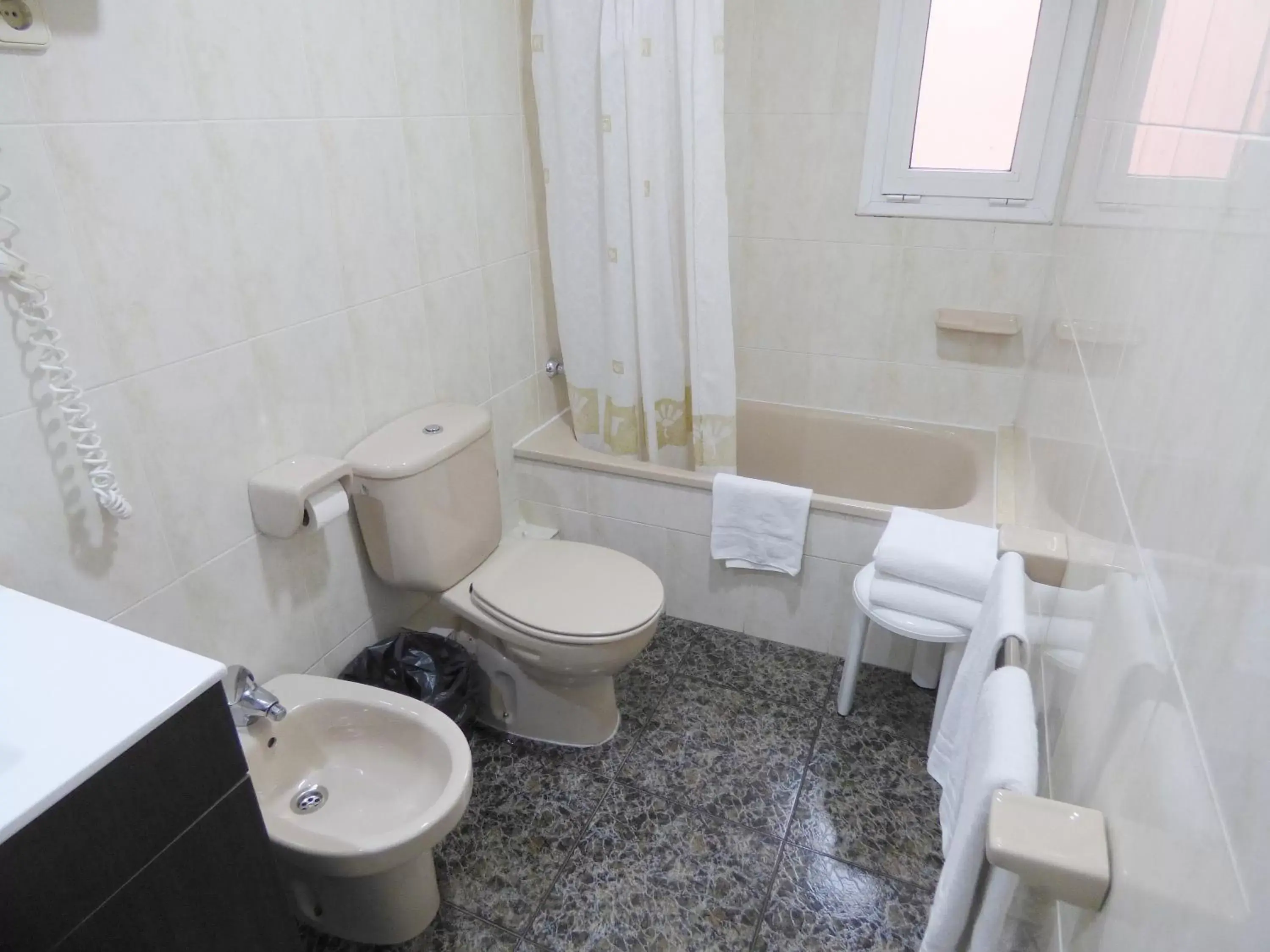 Other, Bathroom in Cuatro Naciones