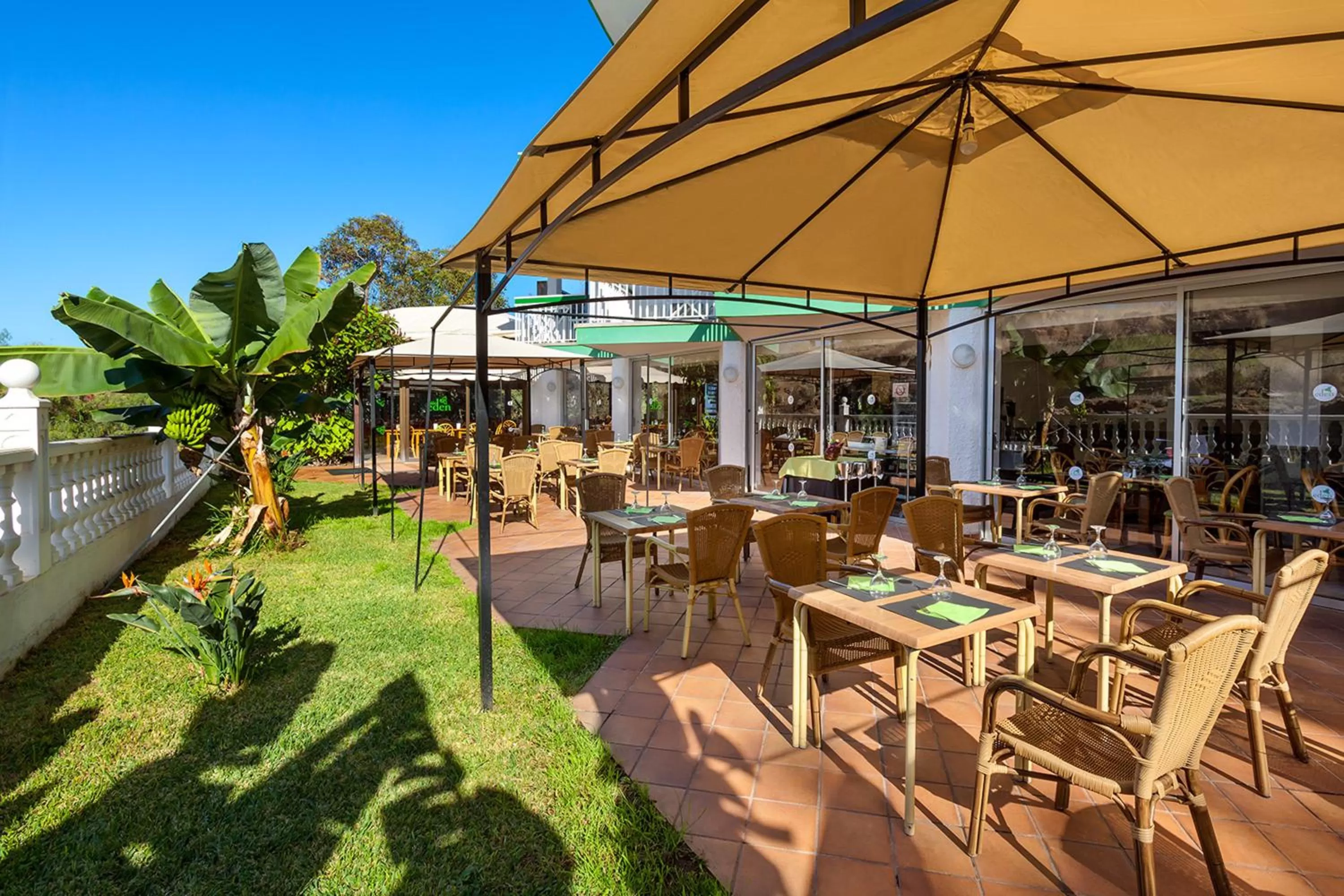 Restaurant/places to eat in Parque Vacacional Eden