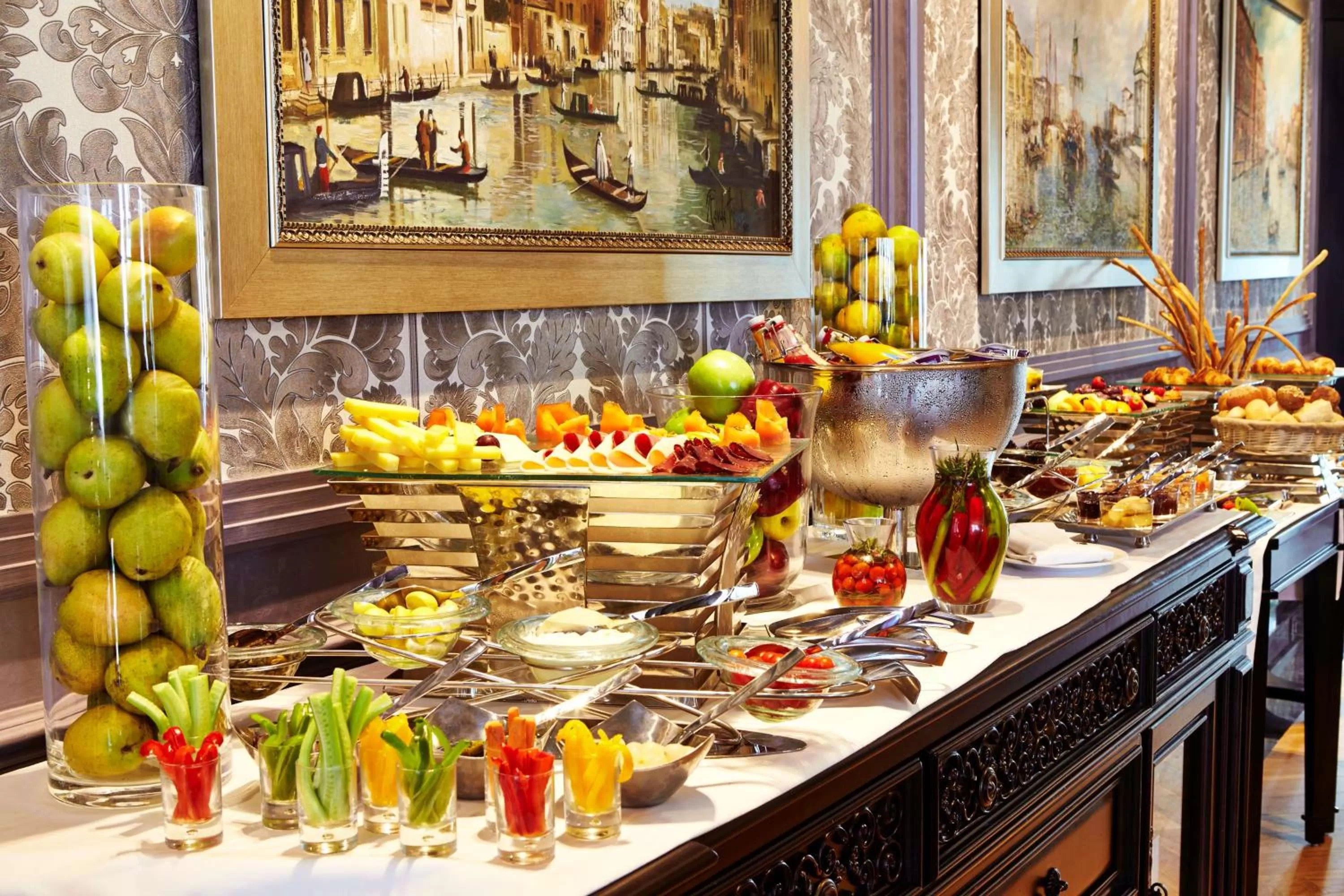 Breakfast in Royal Maxim Palace Kempinski Cairo