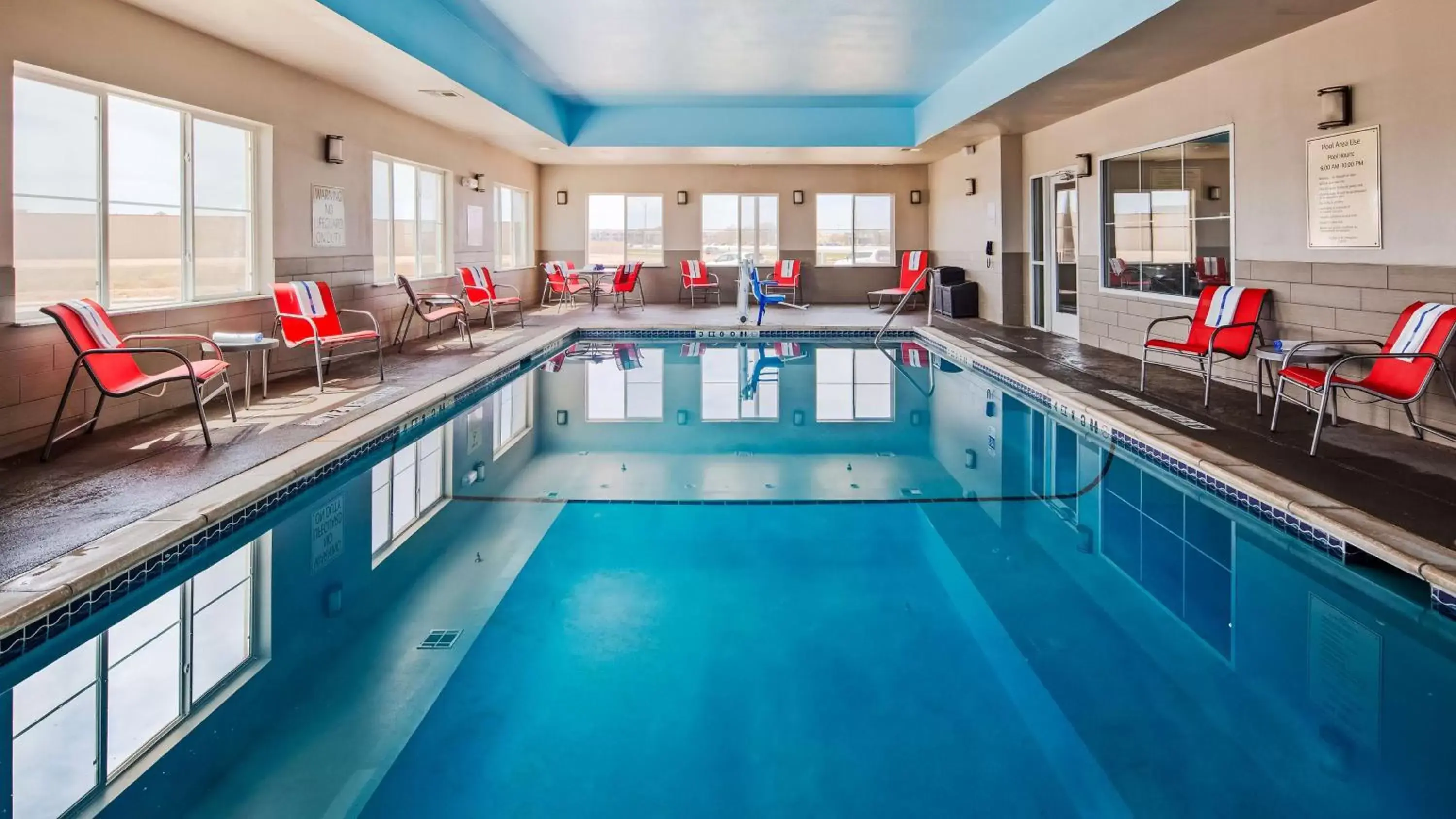 On site, Swimming Pool in Best Western Plus Tech Medical Center Inn