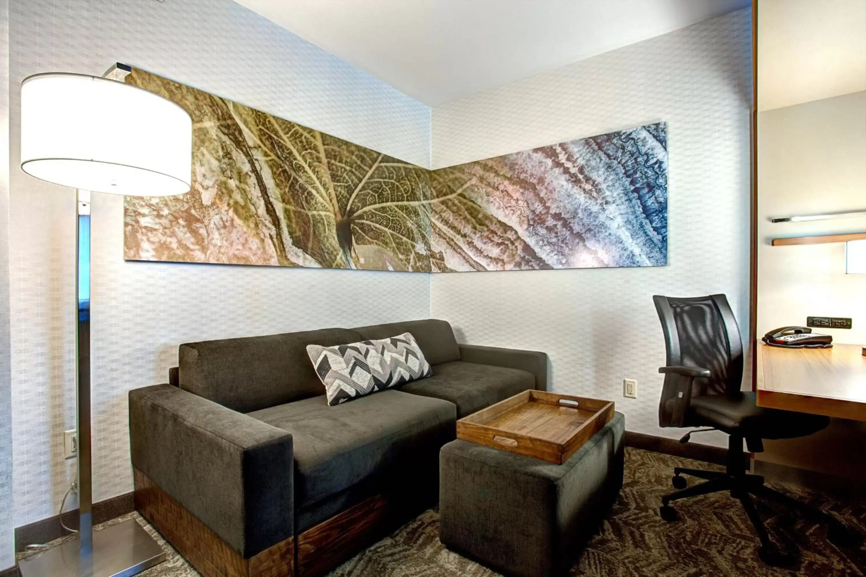 Living room, Seating Area in SpringHill Suites Harrisburg Hershey