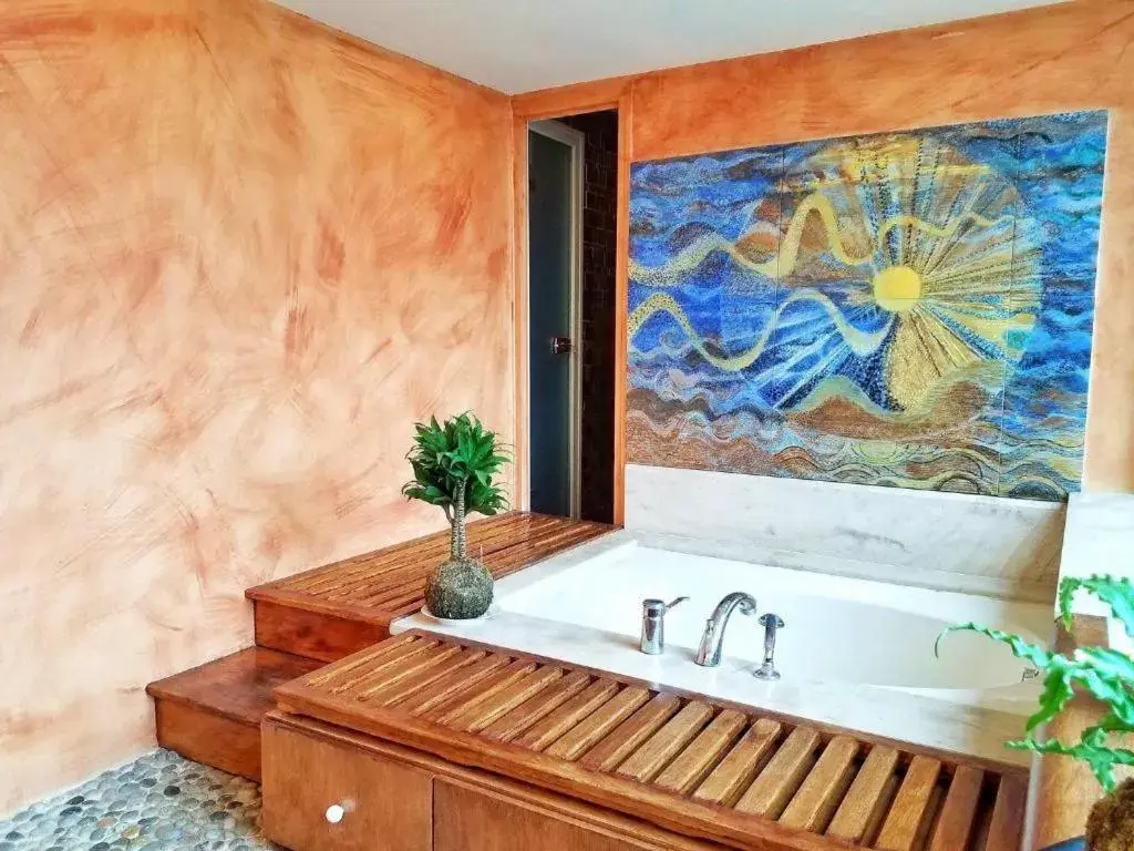 Bathroom in Casa mARTa : Suites, terrasses et vue panoramique