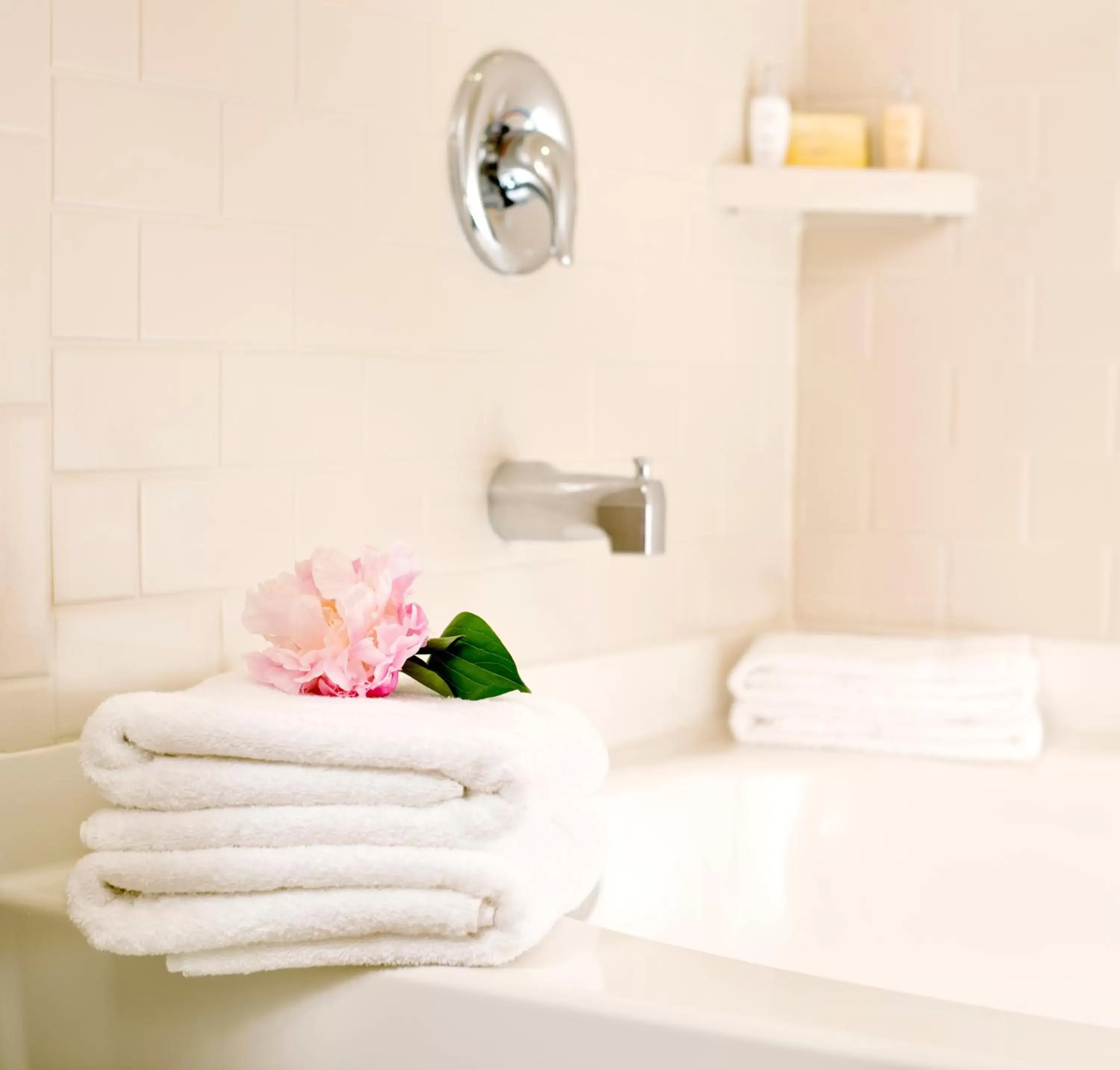 Bathroom in Ayres Hotel Costa Mesa Newport Beach