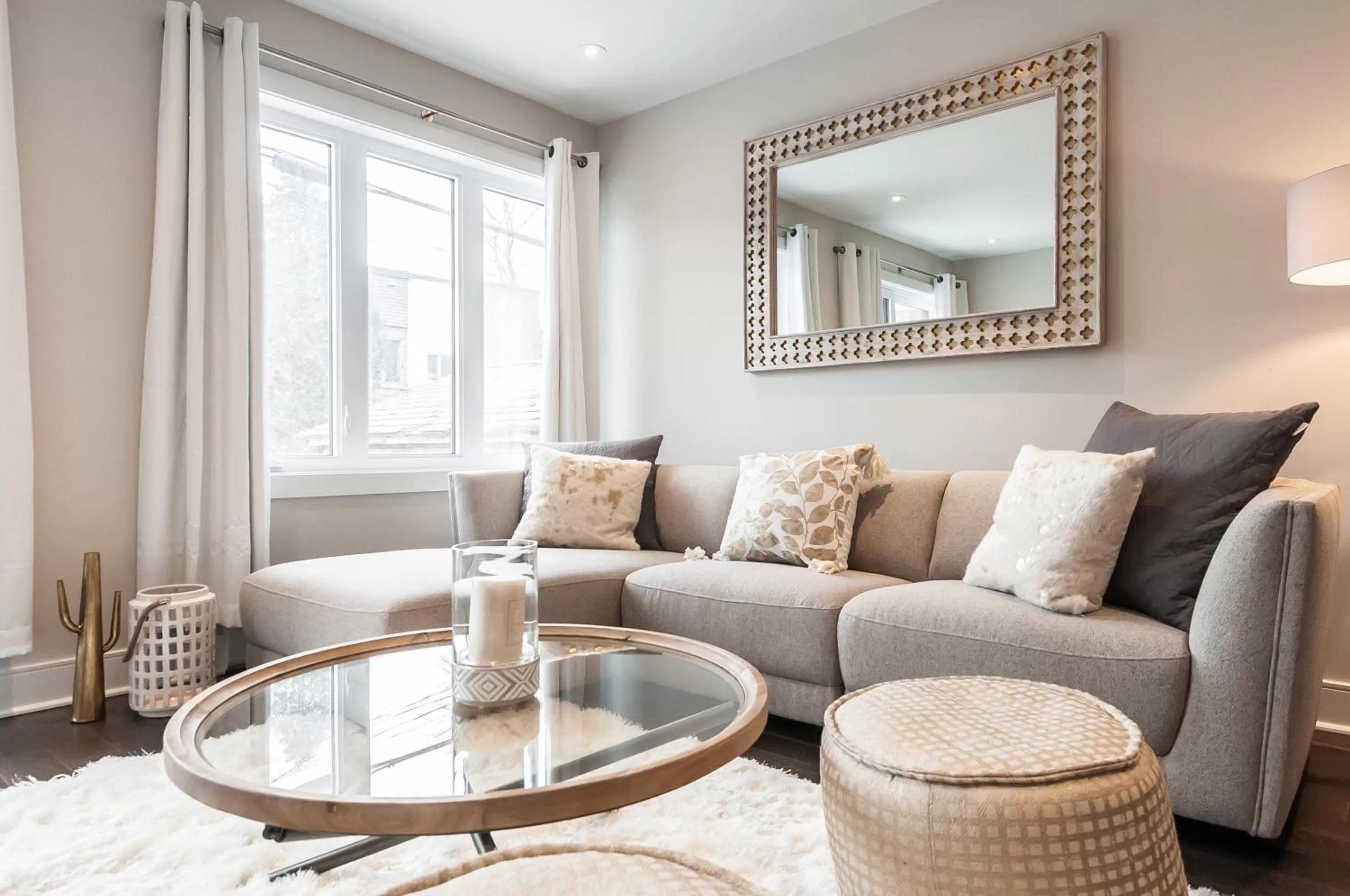 Living room in Parc Avenue Lofts