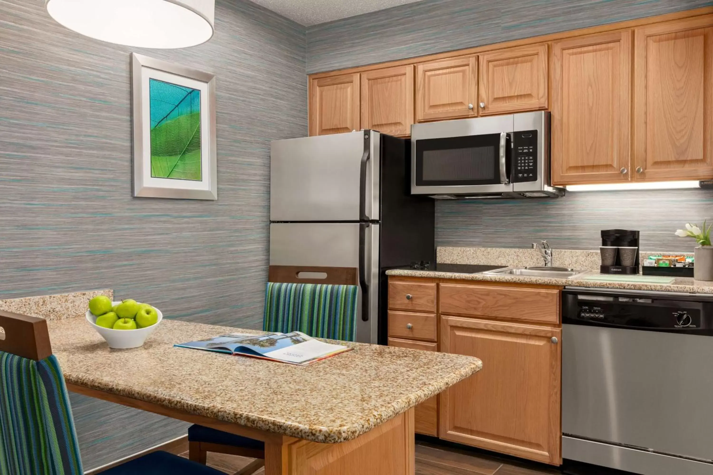 Kitchen or kitchenette, Kitchen/Kitchenette in Homewood Suites by Hilton Fort Myers