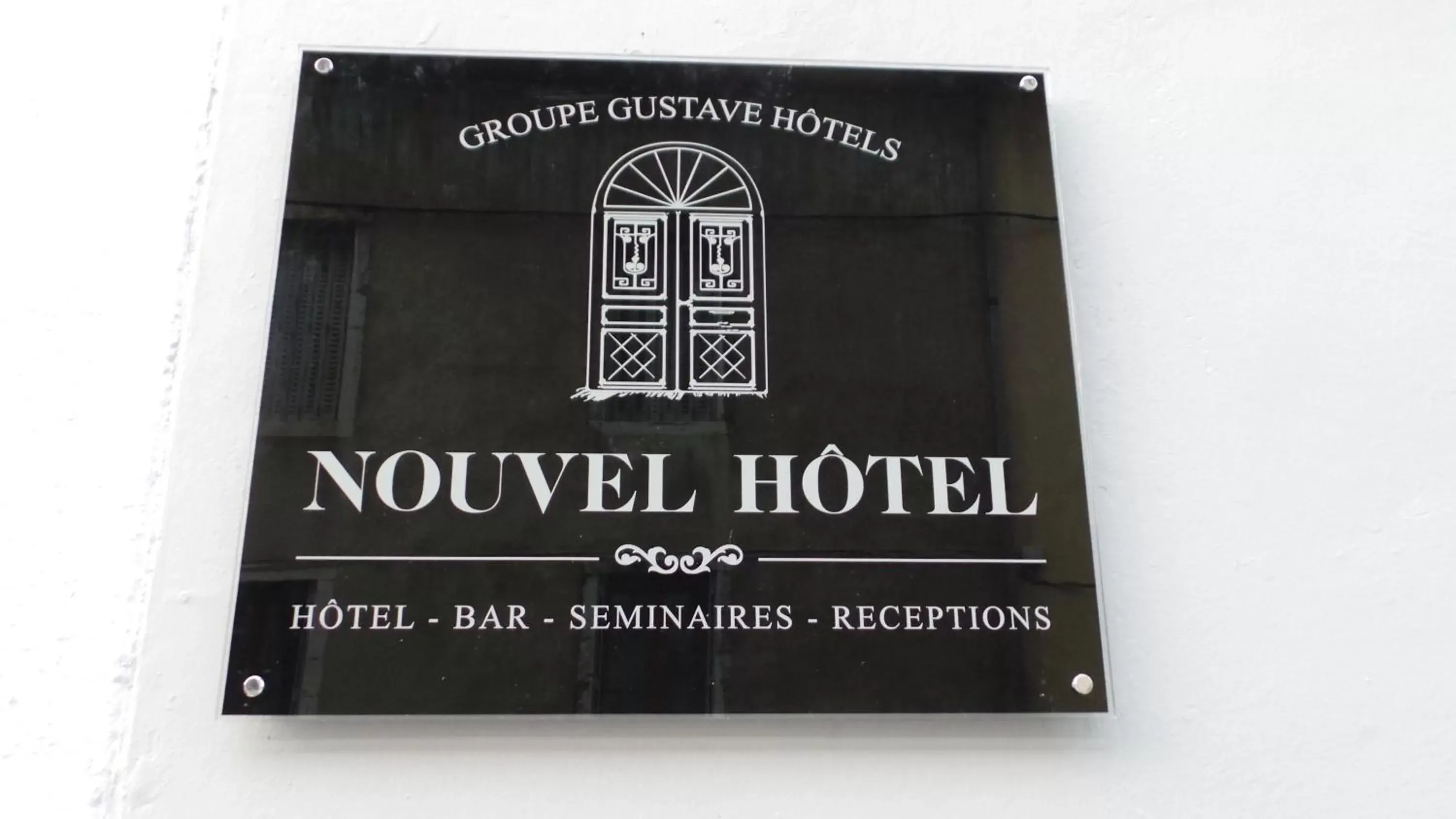 Property logo or sign in Le Nouvel Hôtel