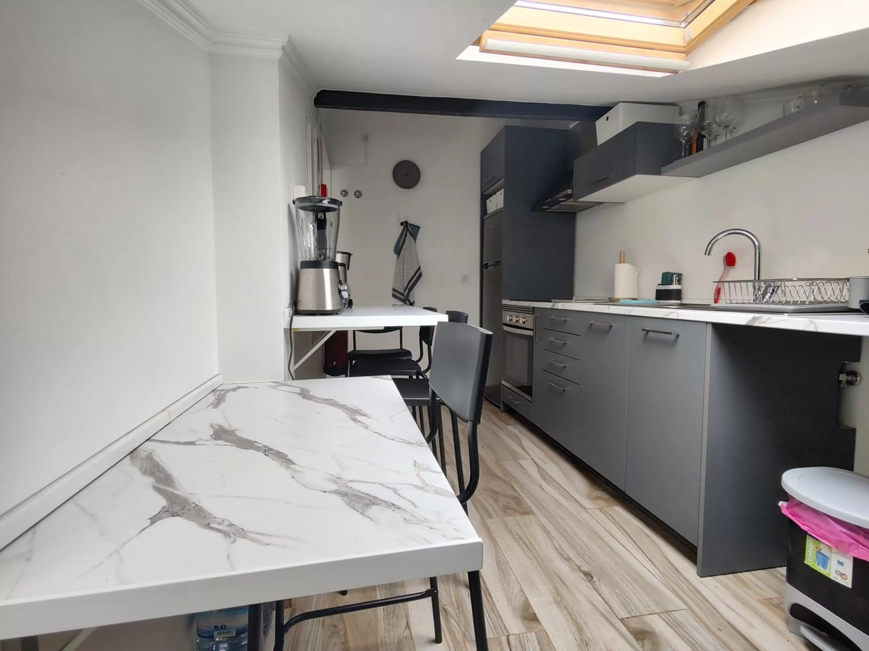 Coffee/tea facilities, Kitchen/Kitchenette in Costa Paradise Beach