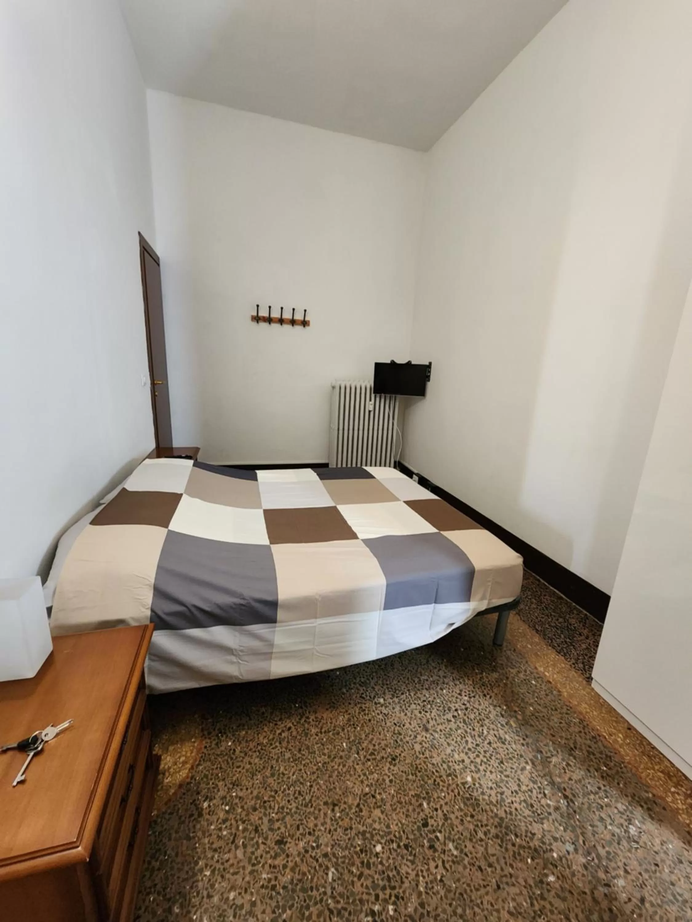 Photo of the whole room, Bed in TATA HOMES