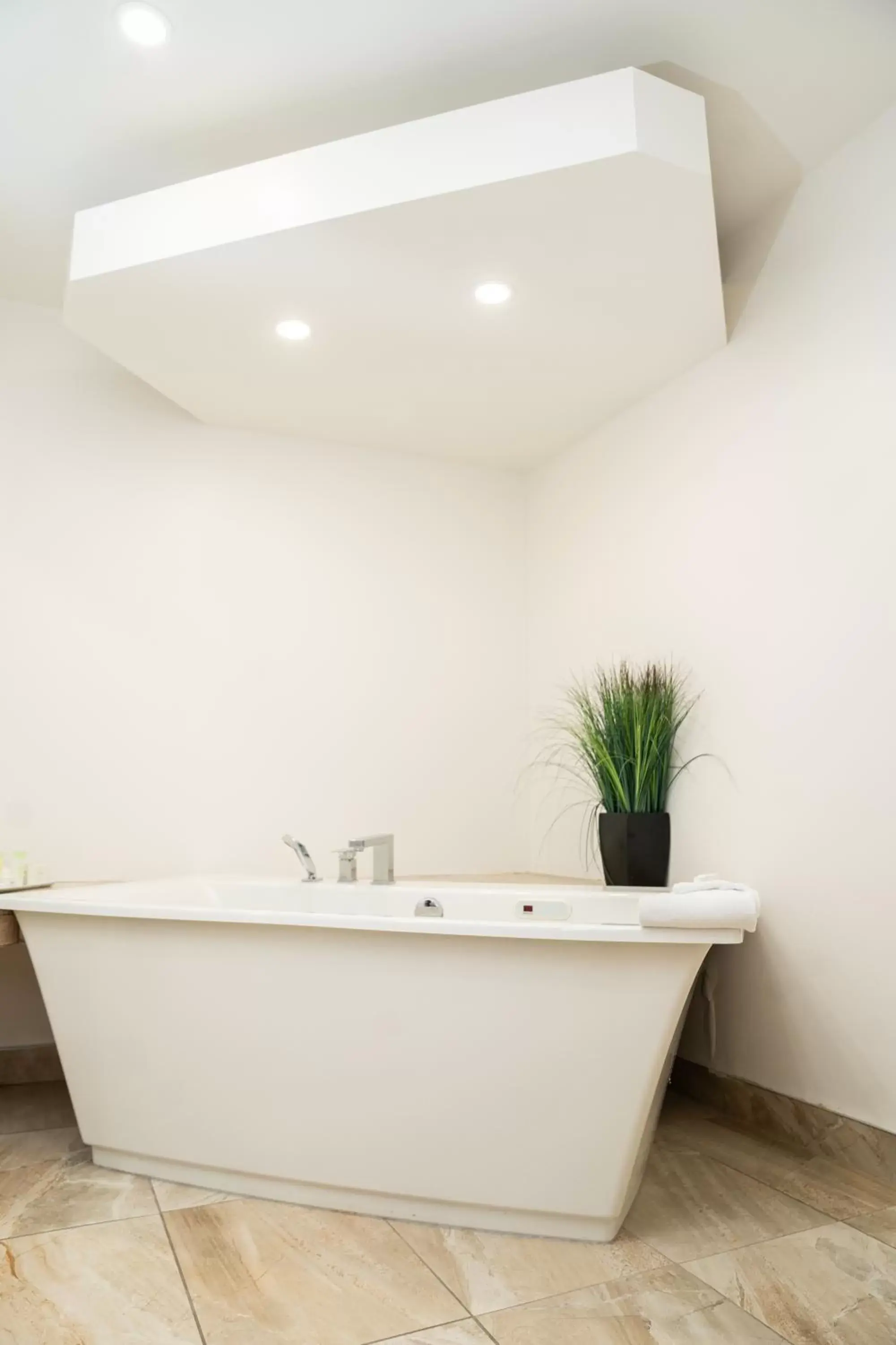 Bathroom in Hôtel Énergie Shawinigan